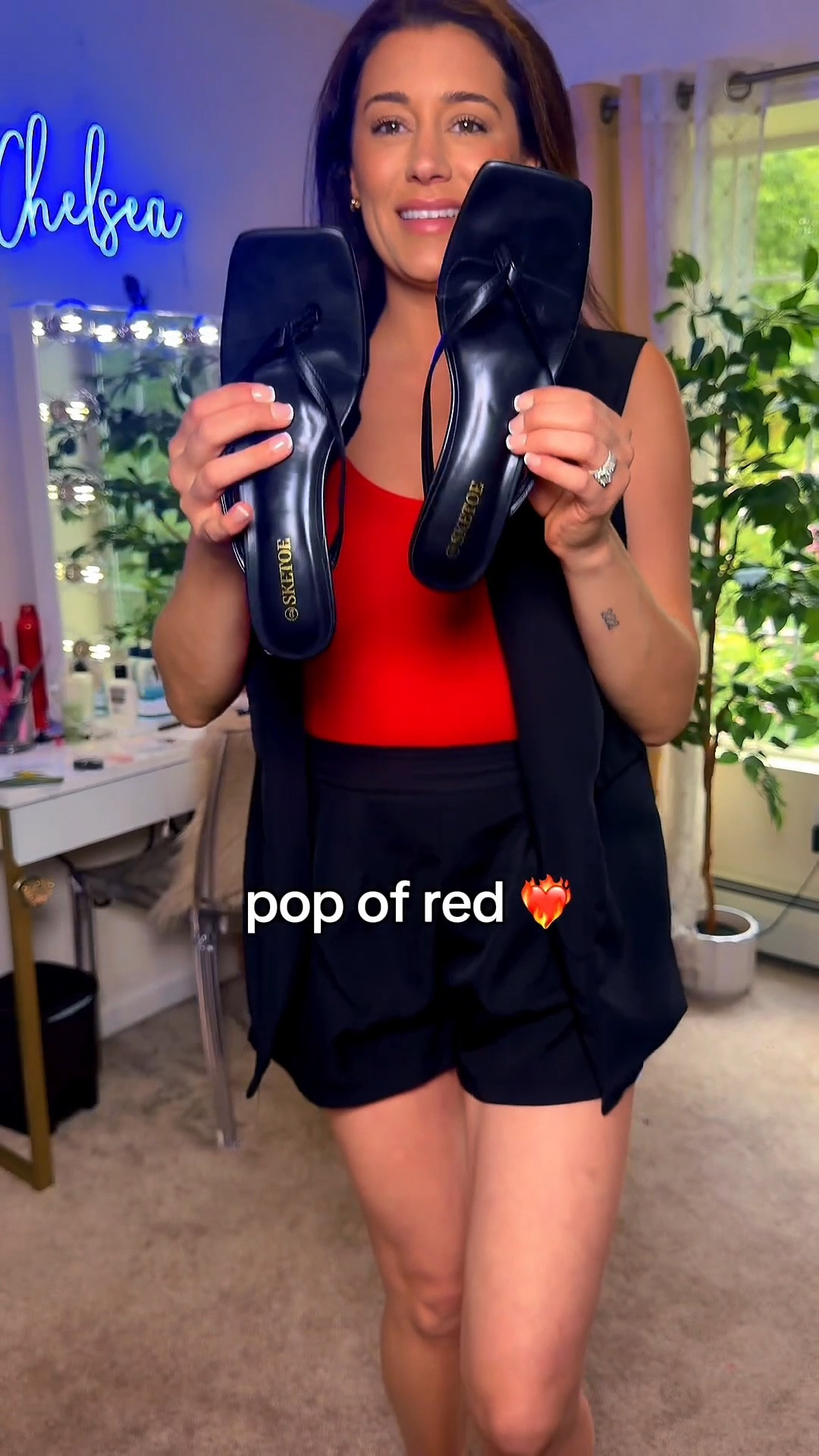 Red hot staple status. 🔴 

Soft, smoothing, and ready for whatever the day brings.

The base layer doing all the heavy lifting today. Snagged this red tank from @Shapermint  and it’s an absolute staple!

#shapermint #shapermintcrew #CasualChic #NeutralAndBold #HighLowStyle