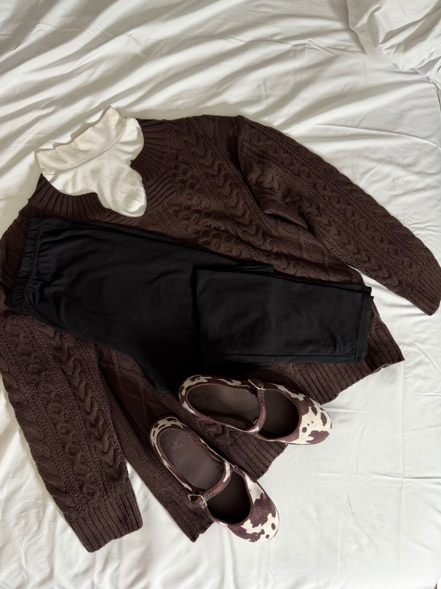 Simple errands running outfit 
#ootd #winterfashion #amazonfinds #fallstyle #midsizestyle 

#LTKMidsize #LTKgrwm #LTKootd