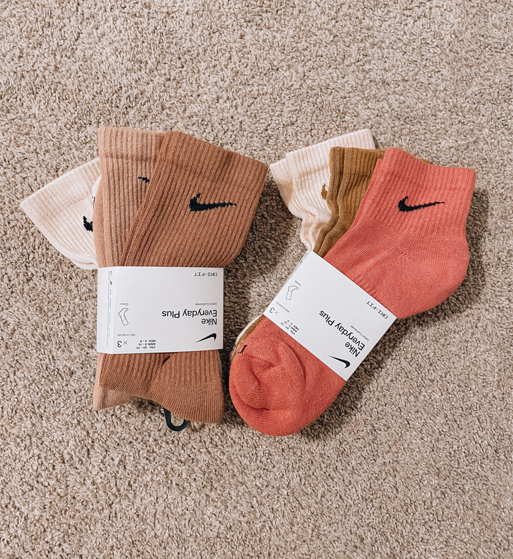 Nike socks for Boston clogs, Ugg Tasman’s & Ugg ultra minis! Fall fashion!

#LTKshoecrush #LTKFind #LTKstyletip