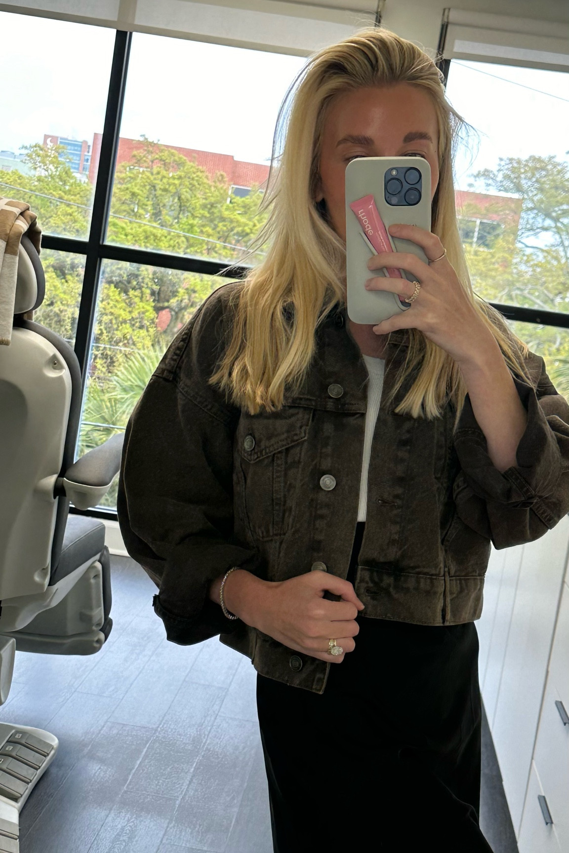 My favorite Jean jacket. The structure and shape is unmatched! #jeanjacket 

#LTKSeasonal #LTKstyletip