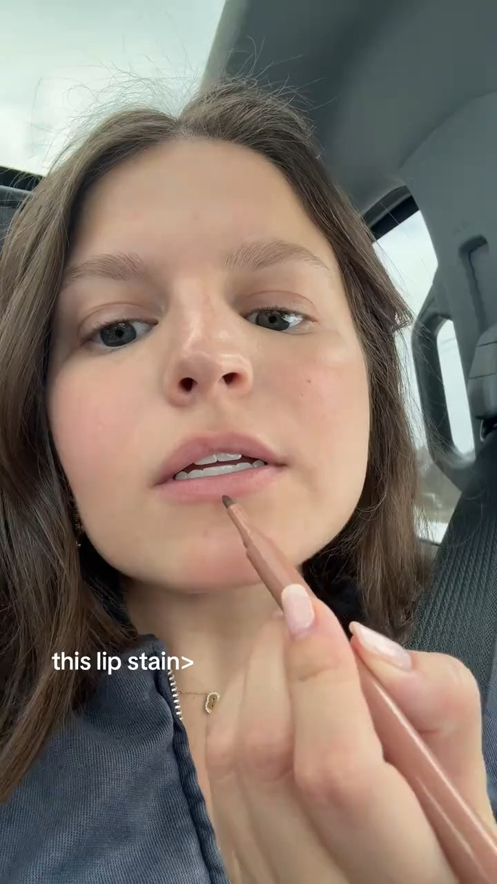 New fav lip combo @Summer Fridays  lip stain in almond and lip gloss in pink sugar 🫦
