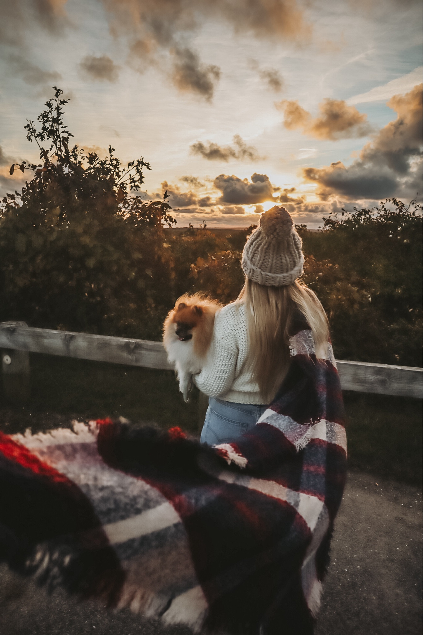 Cozy girl era✨ Nothing like some statement accessories to spruce up the fall/winter wardrobe 
#fall #falloutfit #blanketscarf #cozy #knit #hat #pullover #denim #jeans #dadjeans #gift #giftidea #accessories 


#LTKfindsunder50 #LTKSeasonal #LTKGiftGuide