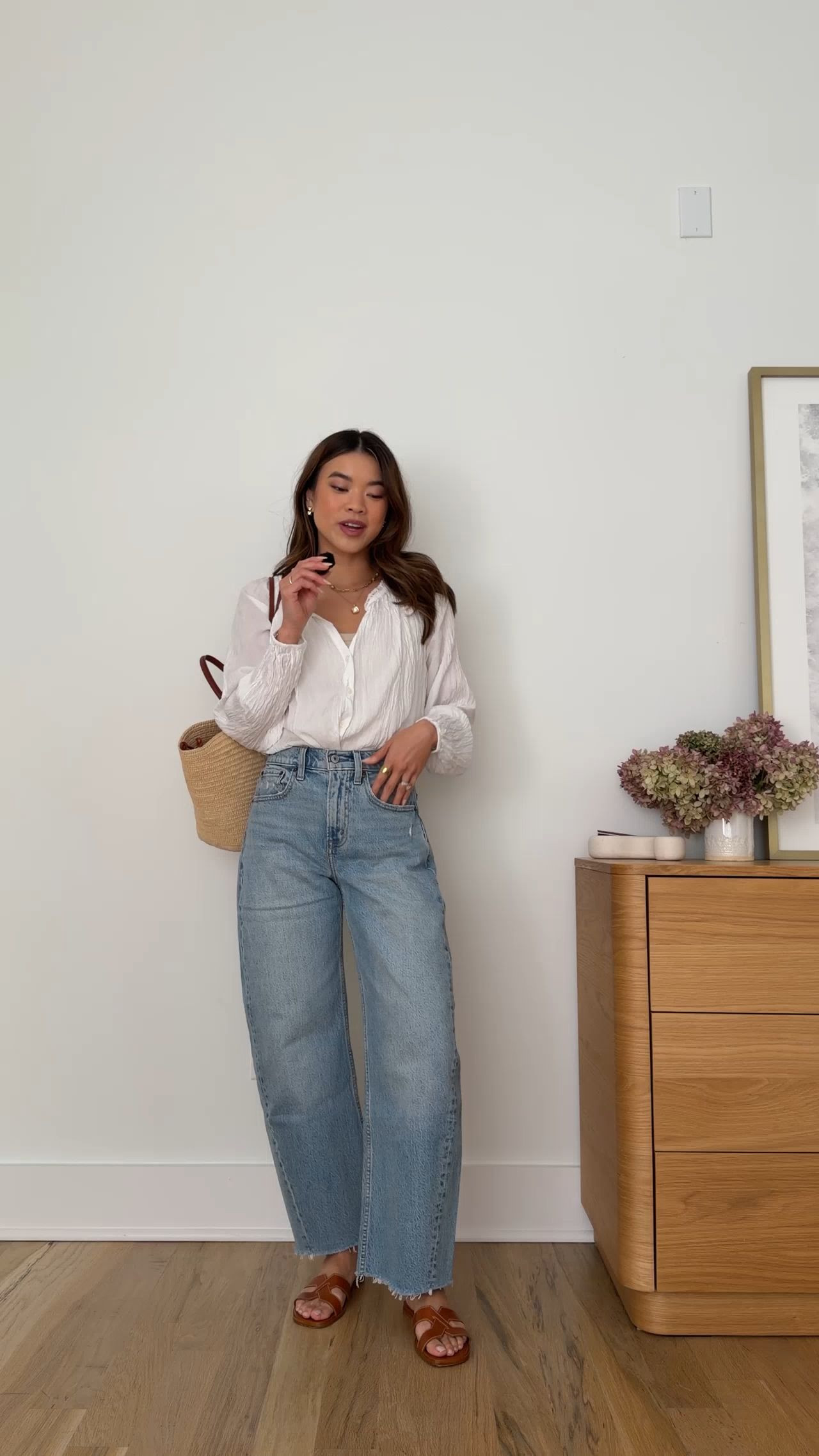 Sizing info: 
•Top size XS
•Jeans size 24 short in the color light 

petite fashion, get dressed with me, outfit inspiration, ootd, nashville outfit, Nashville influencer, petite style, vacation style, casual outfits, mom style, petite pants, spring outfits, spring outfit info, spring pants, spring outfit idea, spring top, spring bag, spring blouse, spring shoes, spring jeans  
@abercrombie 
 

#LTKPetite #LTKootd #LTKSeasonal