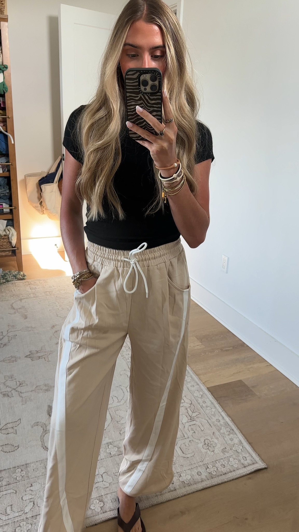 Amazon size small Bankeng Women's Casual Sweatpants Elastic Waisted Contrast Color Drawstring Athletic Wide Leg Pants with Pockets

#LTKootd #LTKdayinmylife #LTKSaleAlert