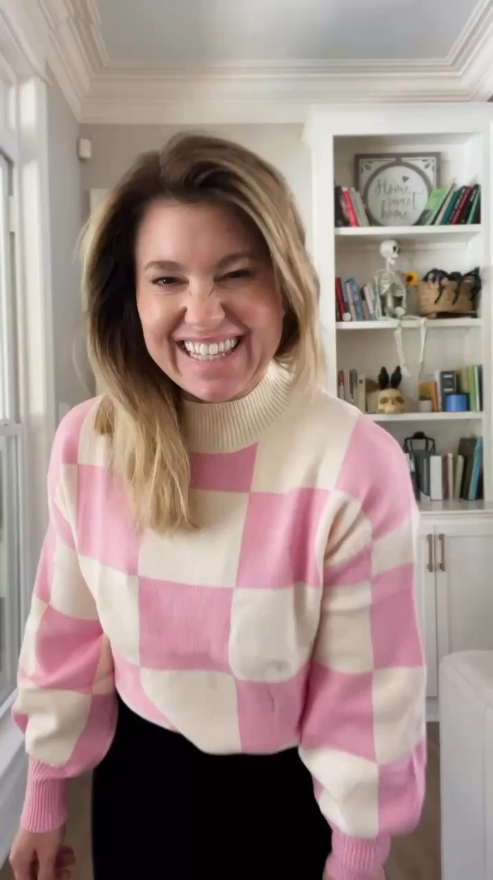 The sweater with personality 🩷🤍 Obsessed with this sweater, and it’s super comfy! Perfect for layering over a slip dress 🫶🏻

#LTKHoliday #LTKFindsUnder50 #LTKSeasonal