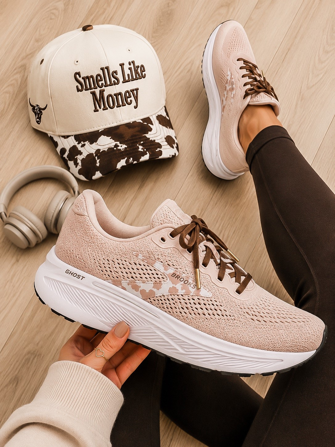 🚨🚨 STOP SCROLLING!!! 🚨🚨

THEY. DID. IT. AGAIN. 🤯🤎🐄

Remember when Brooks dropped the Untamed Collection earlier this year?! The cheetah print went INSANELY viral and sold out before so many of us could even grab a pair. 😭

Well… TODAY they just dropped PART 2… and it’s COW PRINT!! 🤠🤍🤎

I already know these are going to be one of the biggest sneaker launches of the summer. If history repeats itself, these are NOT going to stay in stock. Once your size is gone… it’s gone. 🏃‍♀️💨

These are giving…
🤎 Western girl vibes
⚾ Sports mom energy
☕ Neutral outfit perfection
👖 Denim’s new best friend
🍂 The cutest transition sneaker into fall

I’m completely obsessed and I have a feeling you’re about to see these EVERYWHERE. 😍

🚨 Don’t wait.
🚨 Don’t “think about it.”
🚨 Grab your size while you still can!

👇👇👇

🐄 COMMENT COW and I’ll send you the link!

#LTKdayinmylife #LTKgrwm #LTKootd