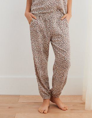 Aerie Satin Jogger | American Eagle Outfitters (US & CA)