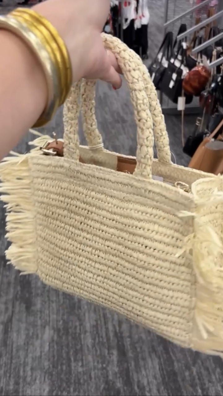 This purse is perfect for summer!!!😍☀️

Beach vacation, spring, summer, vacation, purse, handbag

#LTKmomlife #LTKTravel #LTKSeasonal