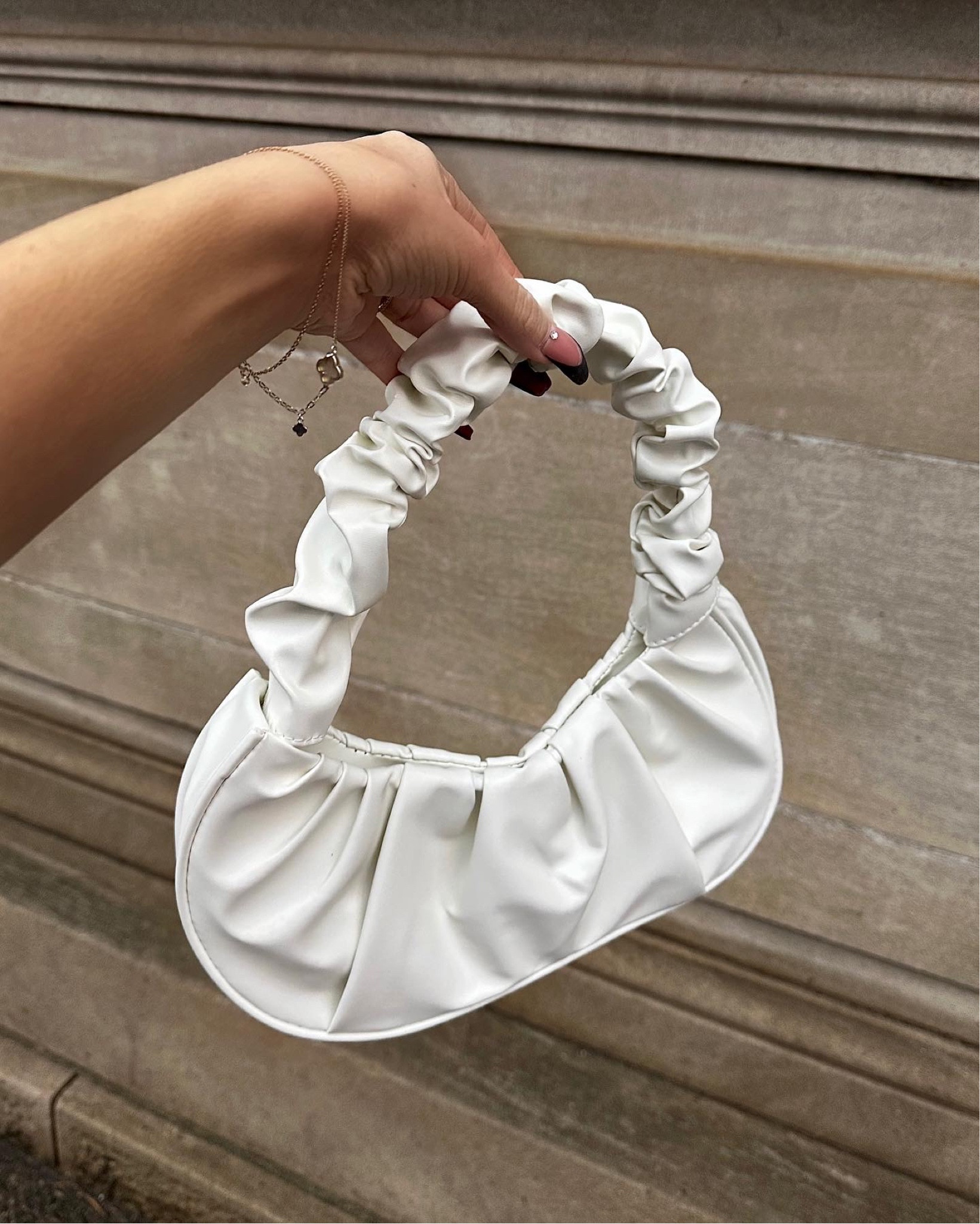 the most perfect handbag for $10🤍

#LTKGiftGuide #LTKHoliday #LTKsalealert