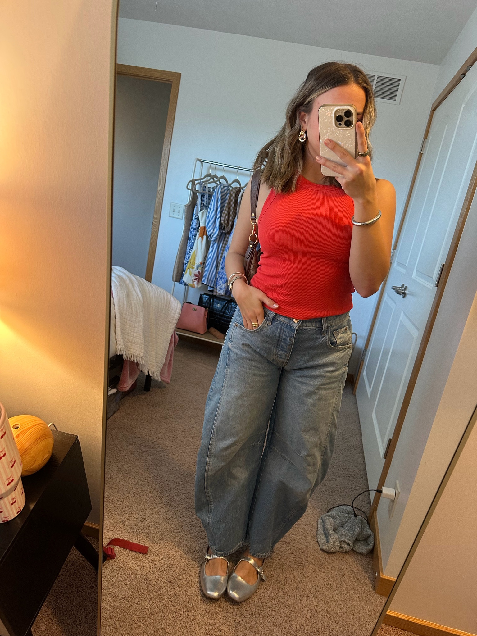 Free People Barrel Jeans are perfect for us short girlies!!🎈🎈 Also my favorite tank top is now $4!!! #barrellegjeans #silverflats #balletflats #freepeople

#LTKfindsunder100 #LTKstyletip