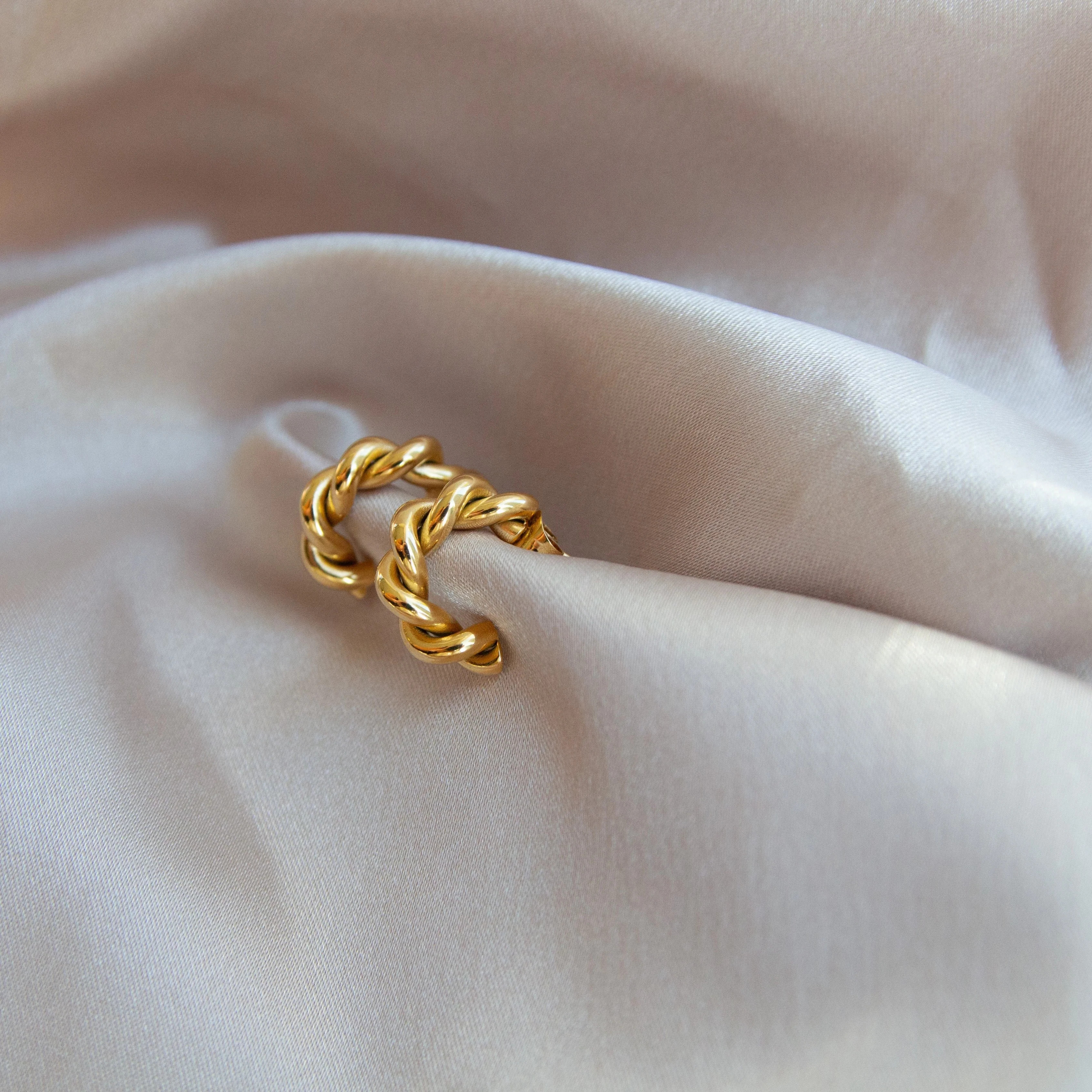 York Hoops | TrendingAbove