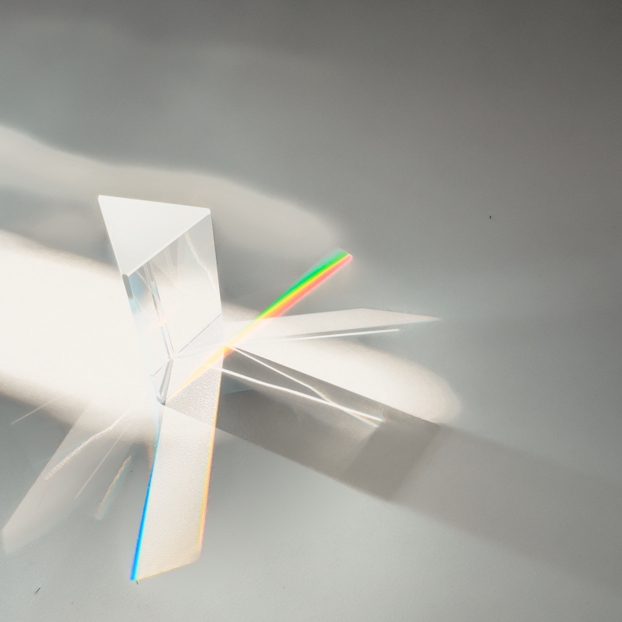 Aposto que vocês também compram coisas assim quando só faltam R$5 pra completar o pedido com frete grátis no AliExpress 😂 