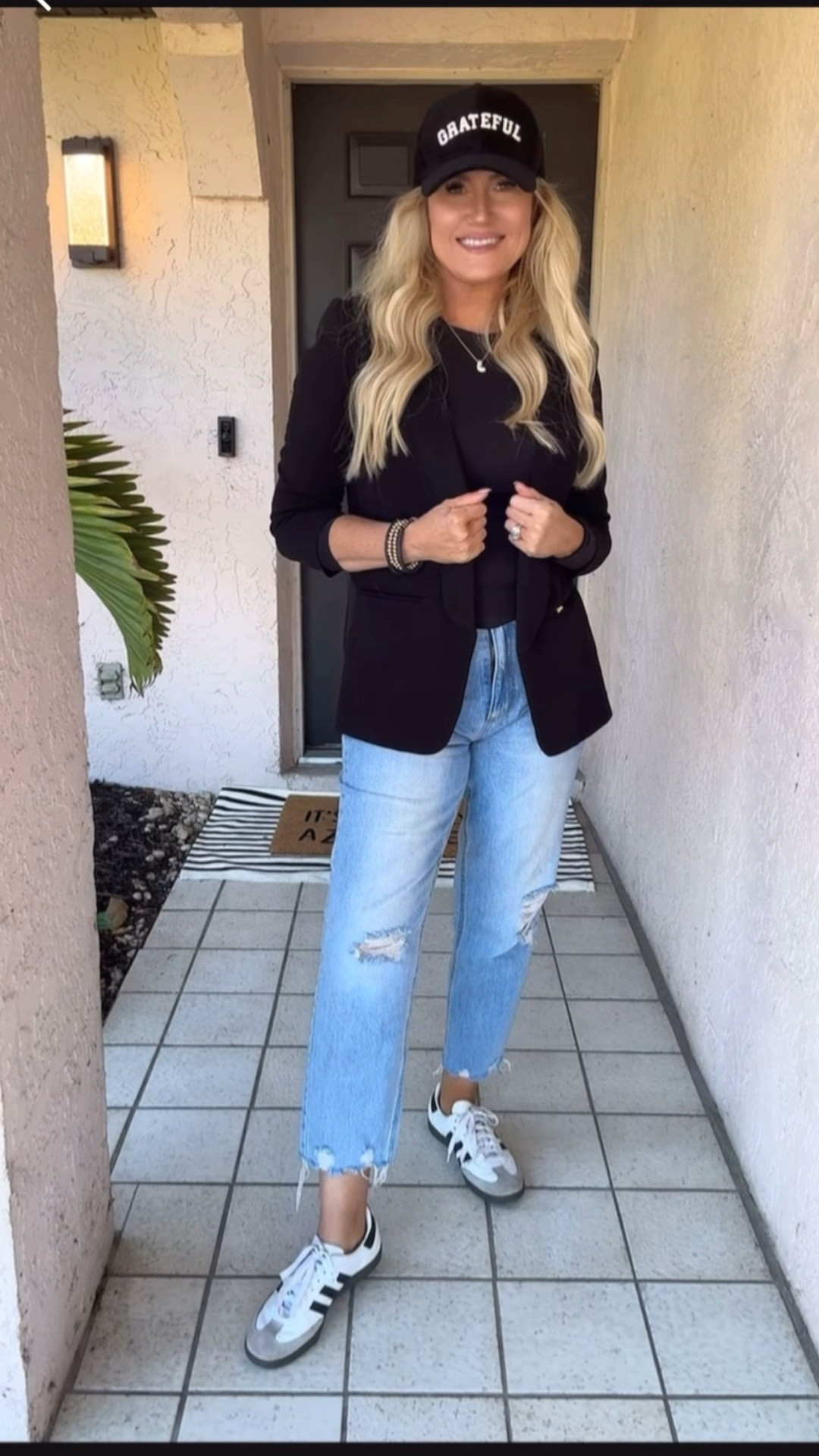 Affordable trendy outfit. Amazon fashion, Amazon hat. 


#LTKFindsUnder50 #LTKOver40 #LTKStyleTip