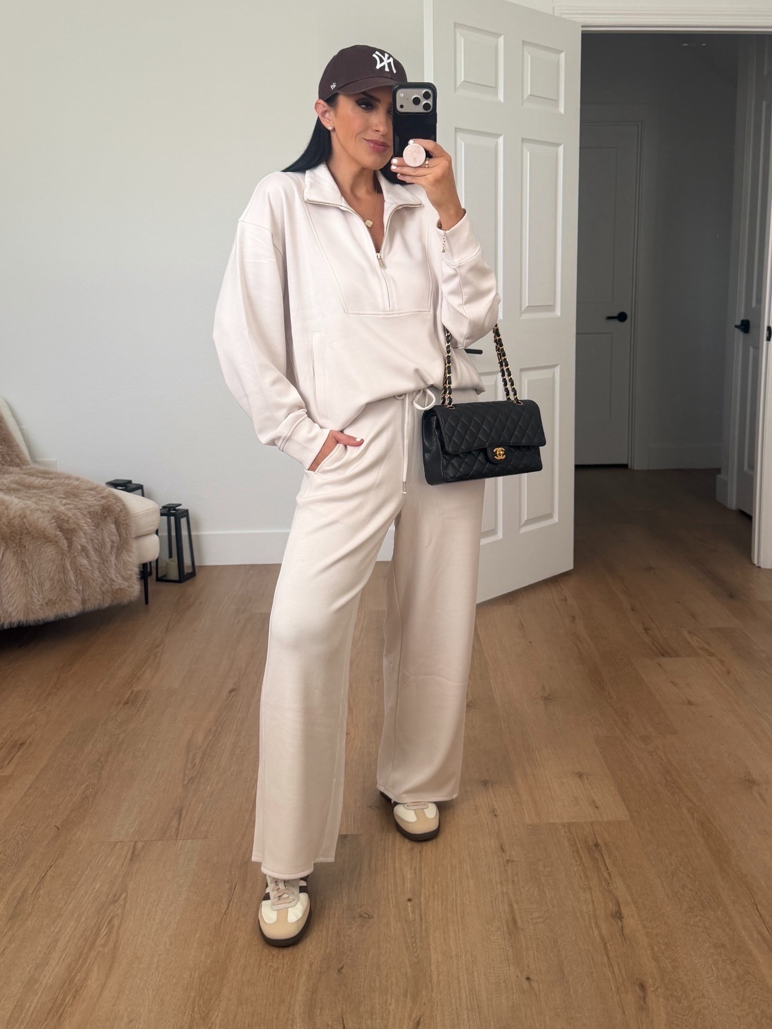 Splendid Loungepants wearing size medium but should’ve ordered size small. Splendid ScubaSoft Quarter Zip Sweater wearing size medium but should’ve ordered size small. 

