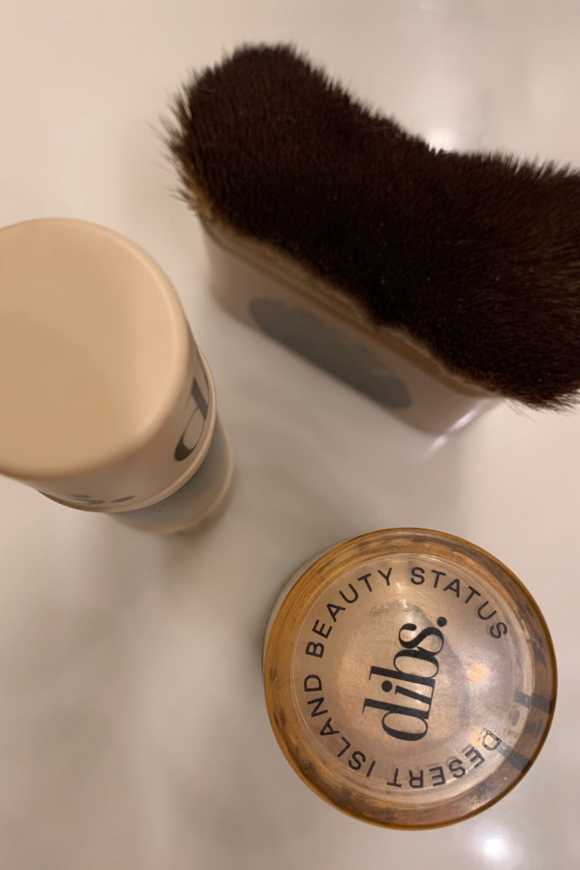 My favorite easy to blend blush duo is perfect & on sale! I love to use the #6 for a bold blush & 2.5 for a subtle look. The good life gold is everything & such a gorgeous glow! A must is the blending brush! Lips strawberry summer soo good!

#ltkglow
#lipgloss
#makeupbrush

#LTKFallSale #LTKFindsUnder50 #LTKBeauty