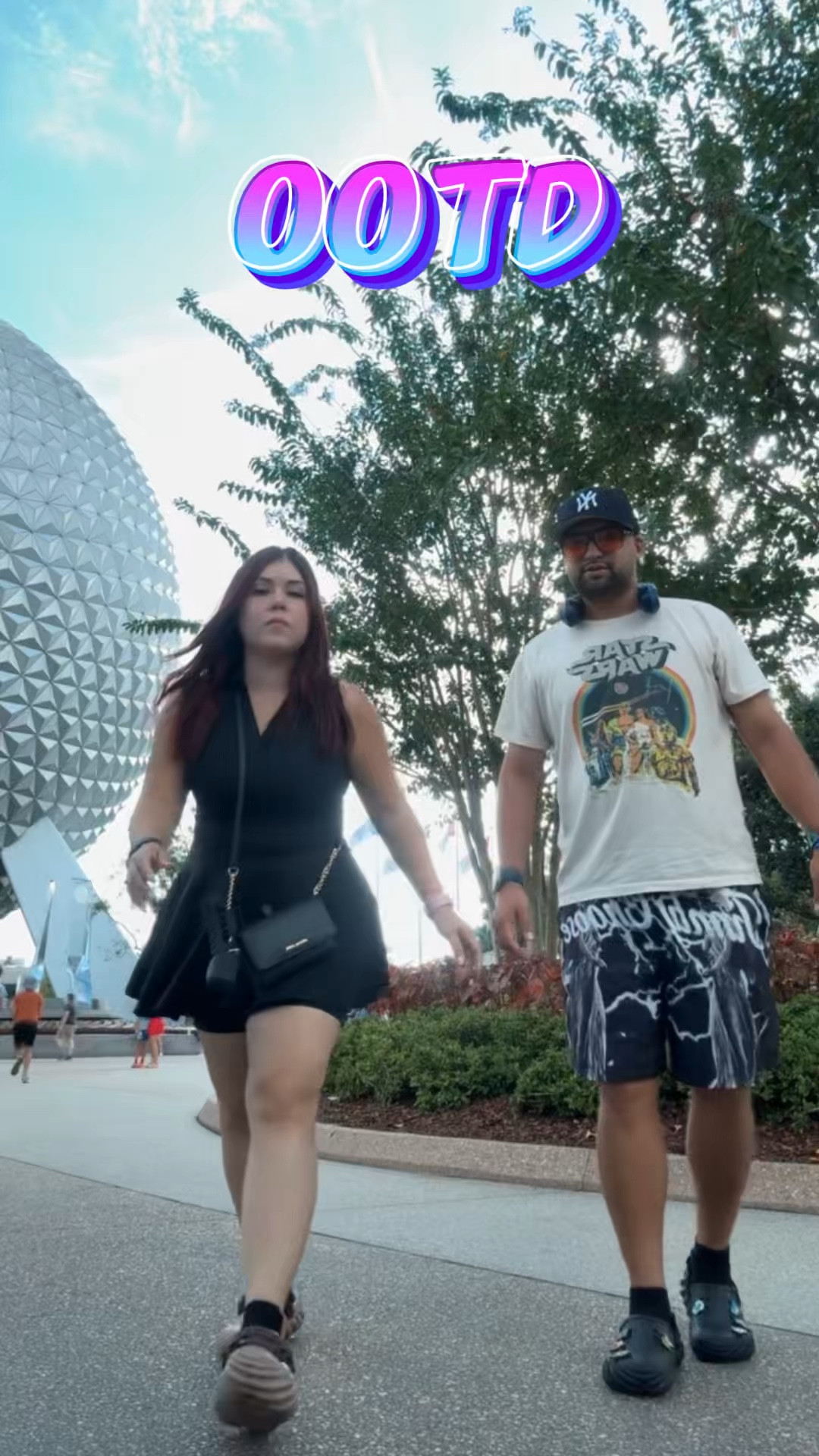 I fun day at Disney world ✨
#Husbandwife #couple #viral #trending #4u #newtrend 