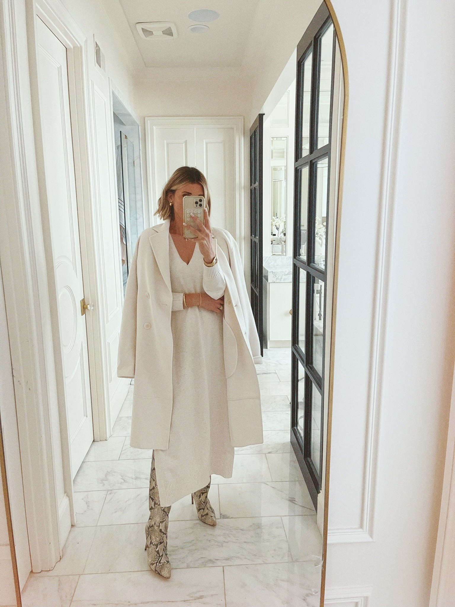 A simple, yet trendy fall look. #splendidxcellajane

#LTKStyleTip #LTKSeasonal