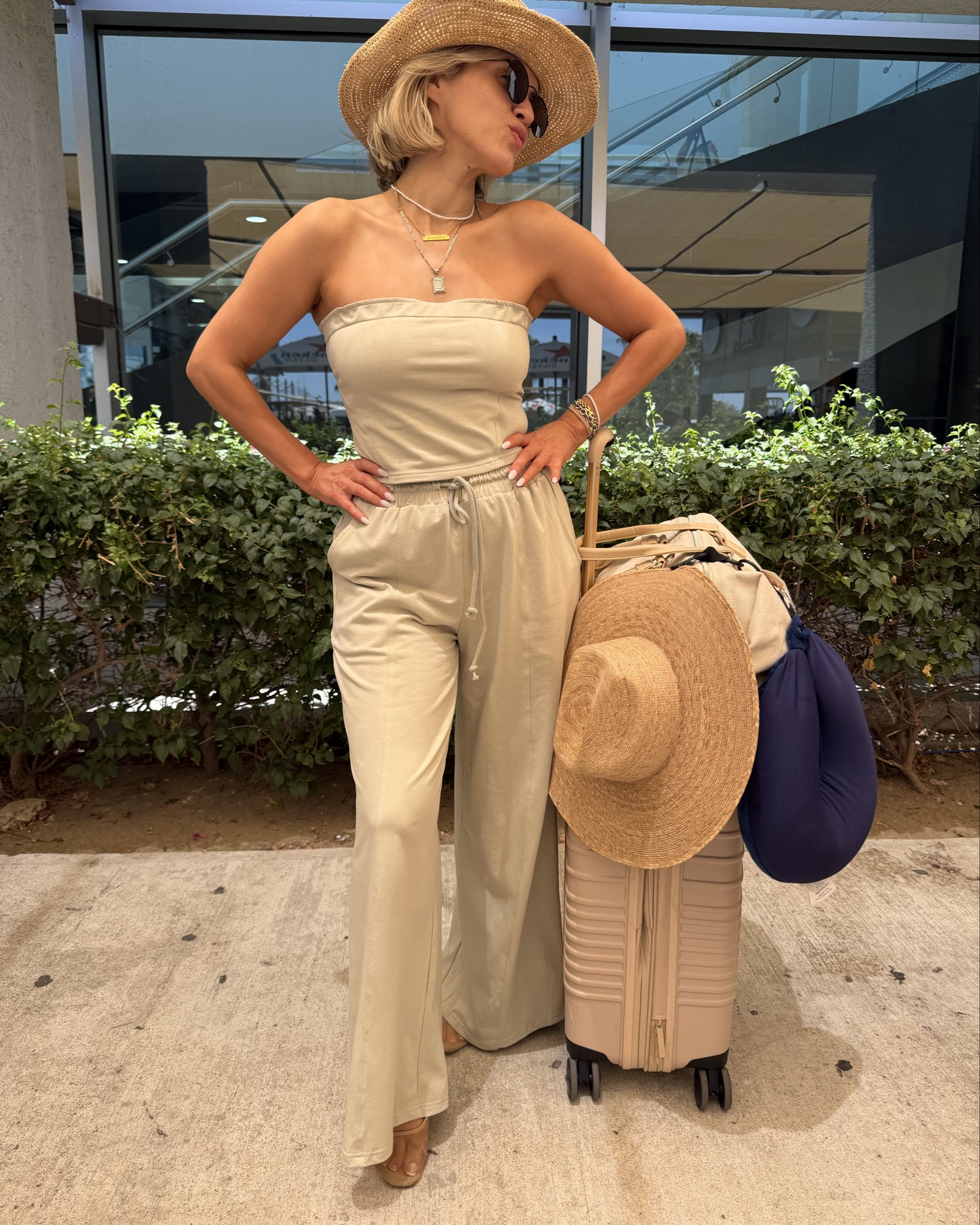 Touched down to Cabo and this set was so comfy to travel in! It is hotttt here 😜👌🏼 ugh I needed a little getaway 

Wearing a small 

#LTKPetite #LTKU #LTKootd