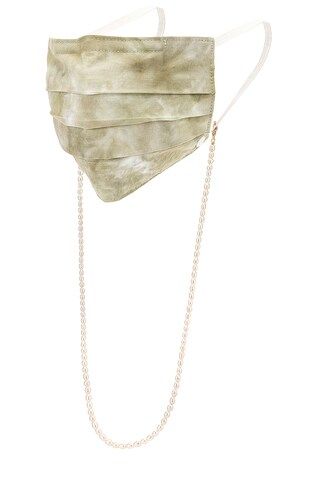 SHASHI Empress Pearl Mask Chain in Gold from Revolve.com | Revolve Clothing (Global)