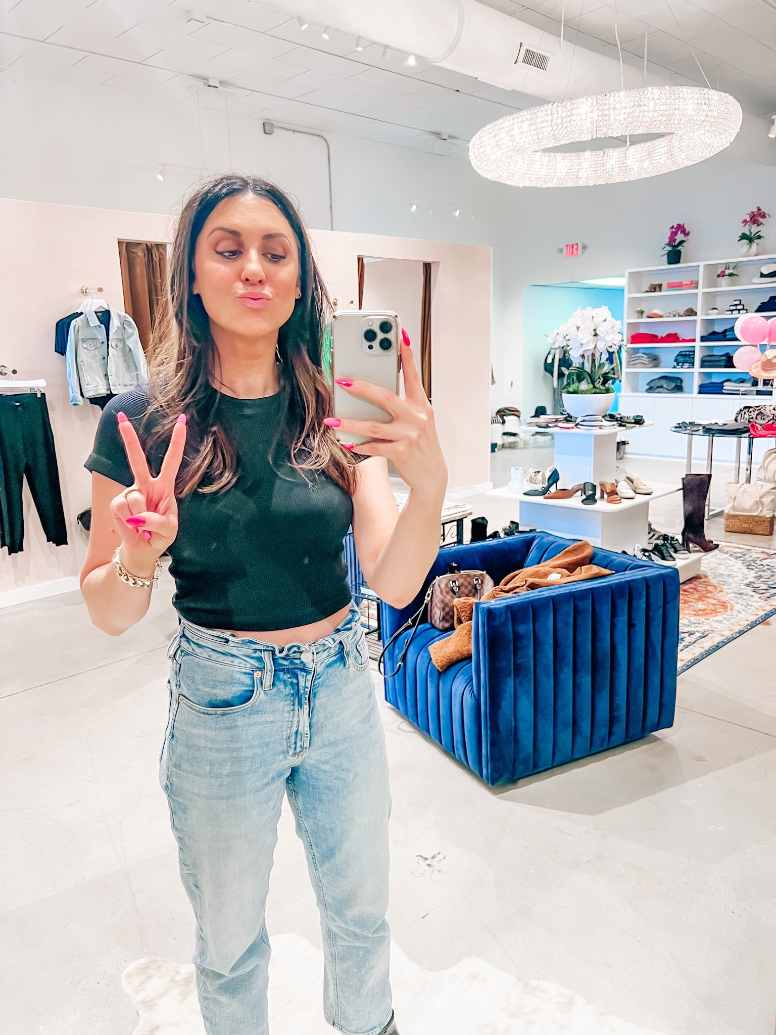 Softest seamless baby tee for only $20 - a great everyday basic top. So comfortable & on trend! I’m comfortable with this level of crop with my sky high mom jeans 💖
.
.
.
.
.
#momstyle #babytee #basics #croppedtee #targetstyle

#LTKunder50 #LTKstyletip #LTKFind