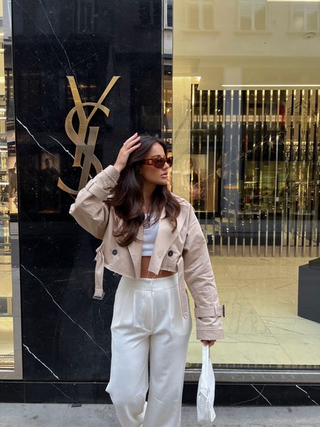 Spring look, cropped trench, white trousers, Loewe top 

#LTKSeasonal