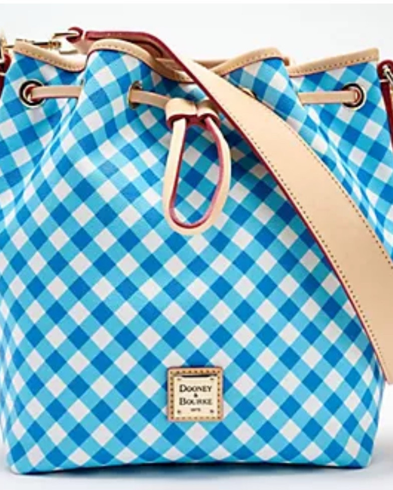 I’m drooling over these blue gingham viral Dooney & Bourke bags! Flash sales right now to transition you into spring and summer! 

#dooney&bourke #viralsale

#LTKSaleAlert #LTKSeasonal #LTKootd