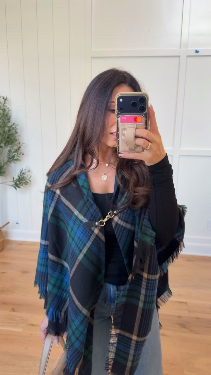 Walmart fall fashion finds that deserve a permanent spot in your closet! 🤎🍂 From cozy everyday basics to effortlessly chic layering pieces, these affordable fall staples are perfect for mixing, matching, and creating so many cute outfits! Walmart has seriously stepped up their fashion game! 🛍️
#WalmartFashion #WalmartFinds #WalmartHaul #FallFashion2026 #FallOutfitIdeas #AffordableFashion #FallWardrobe #LTKStyle
