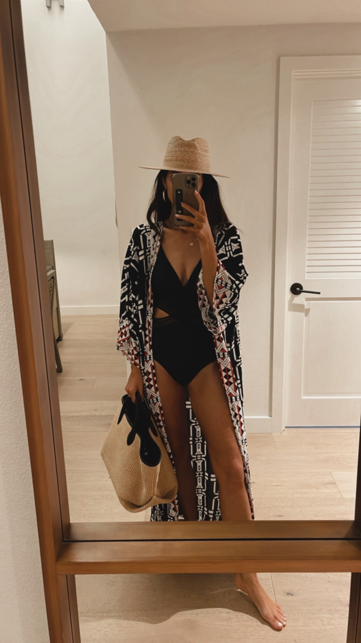 Resort style✨
StylinByAylin, Aylin

#LTKgrwm #LTKBeauty #LTKSeasonal