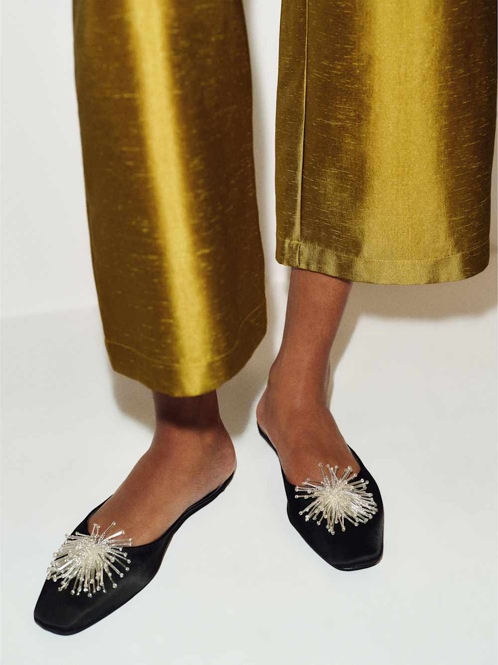 Yoanna Flat Mule | Reformation (Global)