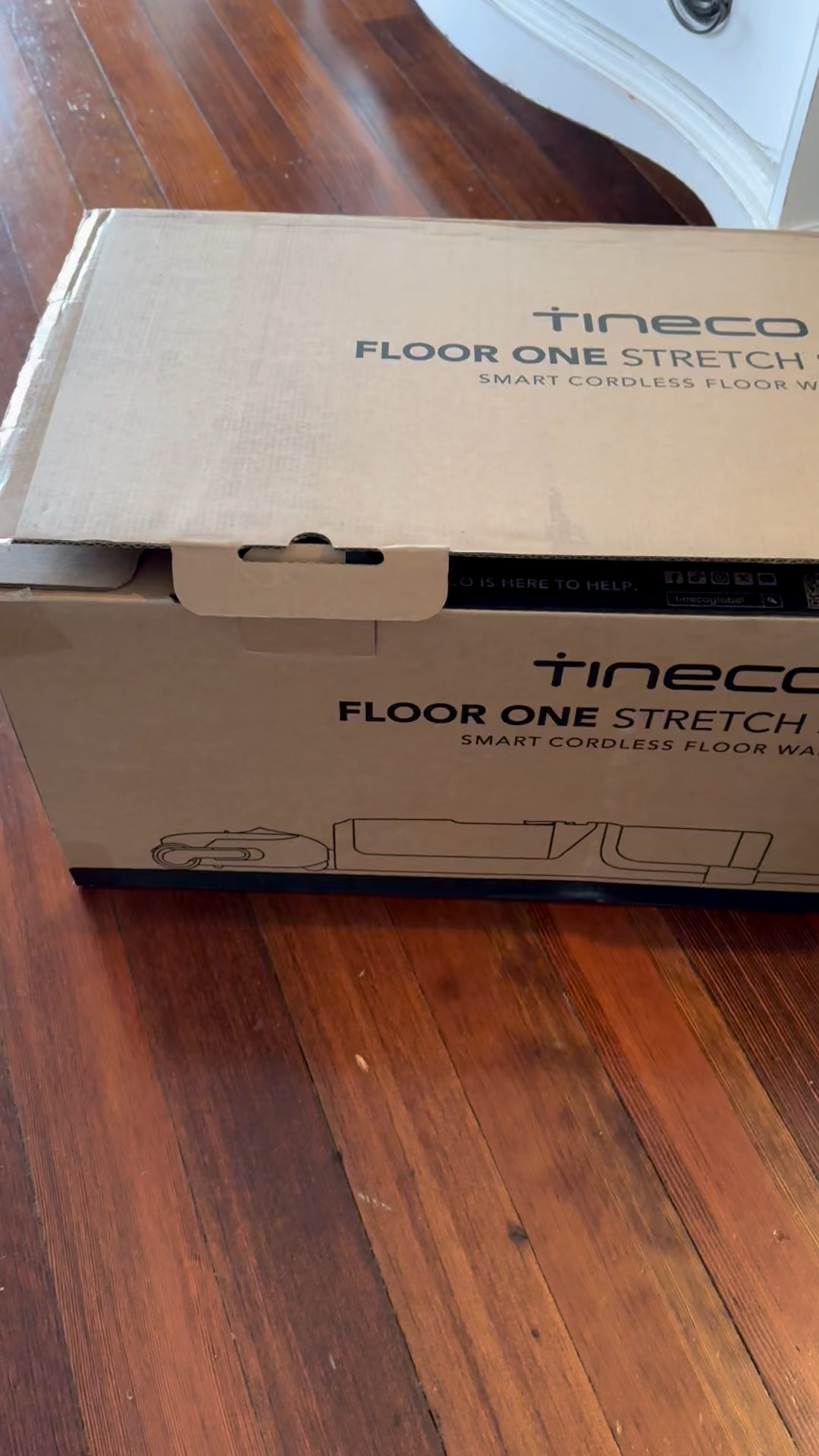 I have used it a couple times and it’s magical! 

Hardwood and tile at my house and it cleans so well!


#tineco #clean #hardwood #organizeddwelling 

#LTKmomlife #LTKHome #LTKCyberWeek