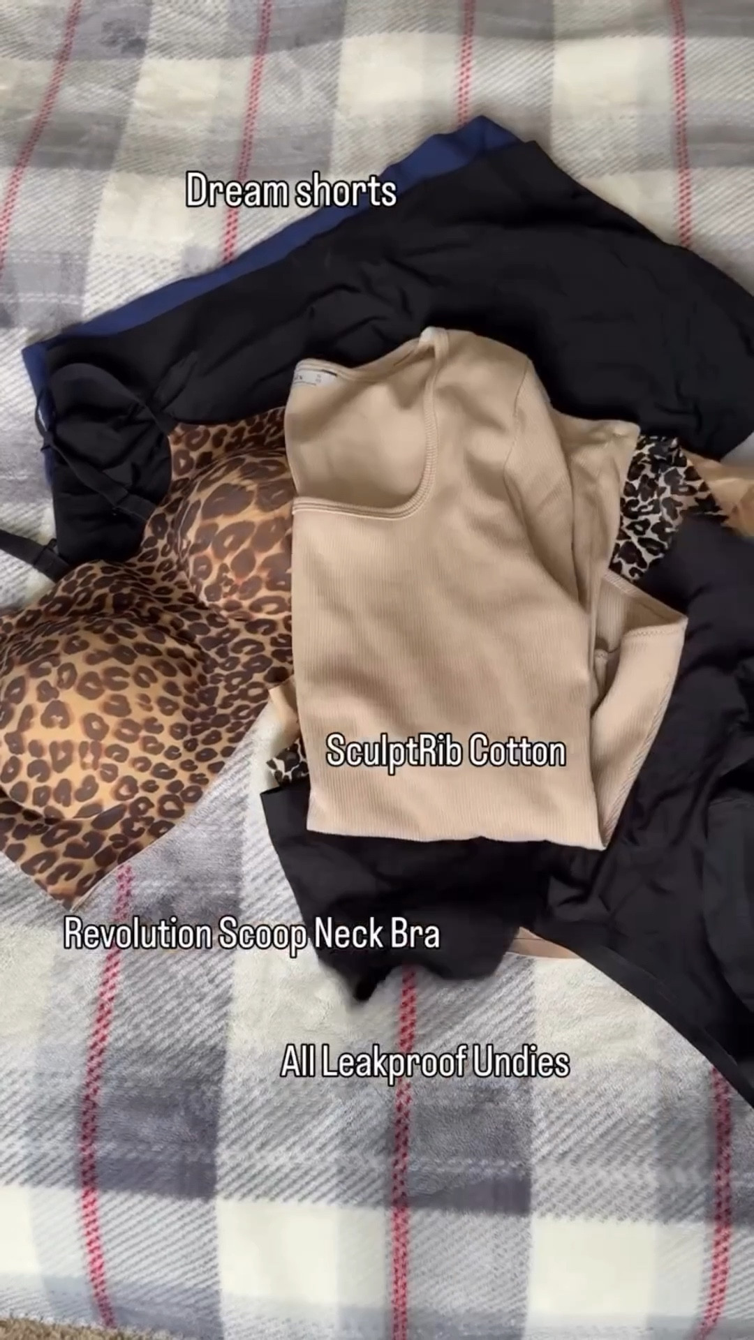 The @knix Black Friday sale is FINALLY HERE…which means you can snag some of my favorite products up to 60% off (+ 30% off site wide!)

If you’ve ever wanted to try one of their supportive strapless bras or anything from their popular leakproof line, this is the time 😍 {knix ambassador}

For extra savings, use MOMAFTERBABY10 at checkout for an extra 10% off orders of $100+ 

Comment KNIX for a direct link to their deals 🫶🏼

.
.
#knixambassador #blackfridayfinds 

#LTKmomlife #LTKHoliday #LTKSaleAlert