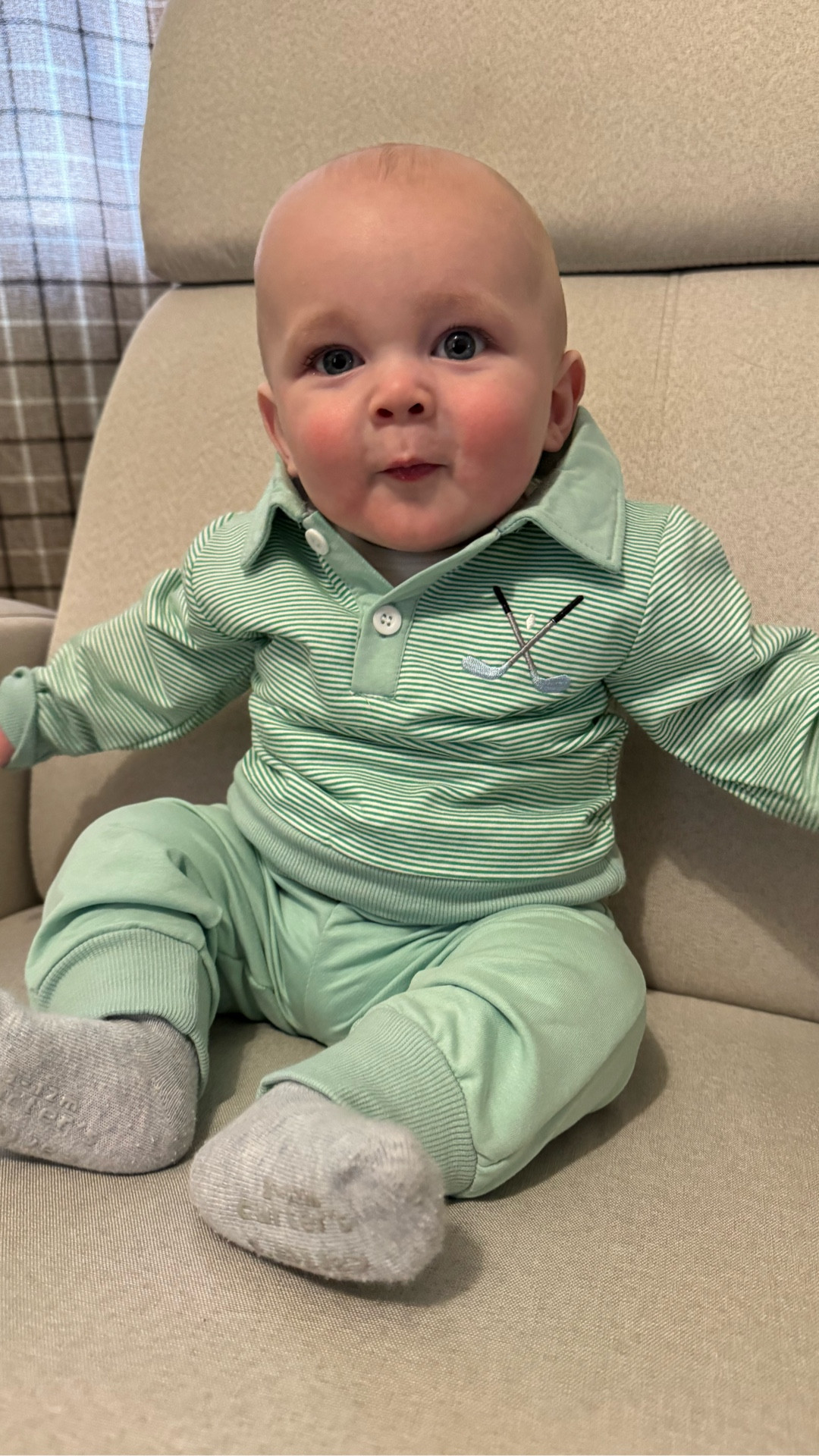 chasing greens and dreams ⛳️🤍 Masters weekend vibes! dad can’t wait to get this guy out on the course 😬

#littlecaddie #mastersweekend #themasters #golfstyle #babyboystyle 

#LTKKids #LTKmomlife #LTKBaby