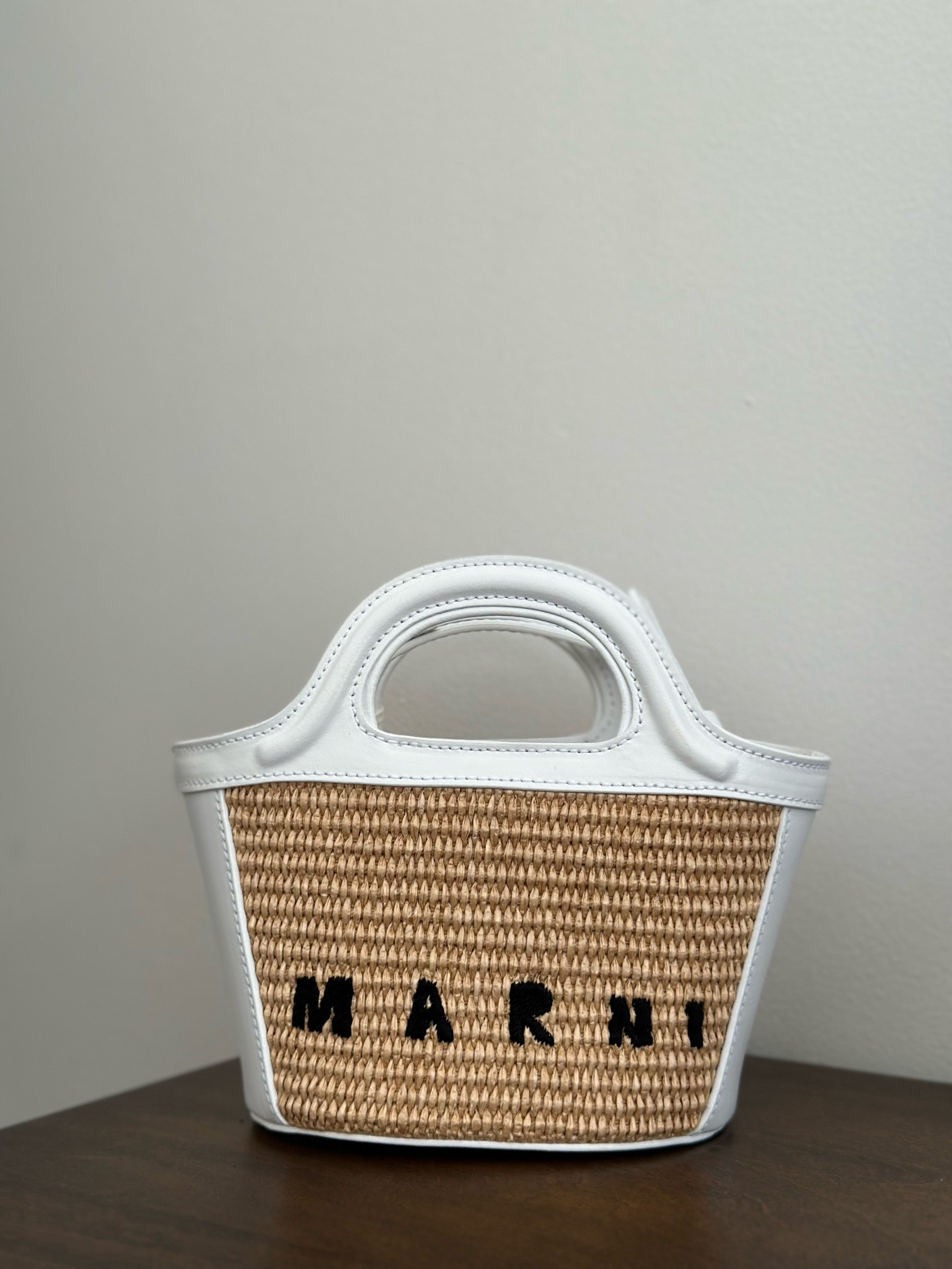 a tiny bag for a euro summer vibe

#LTKSeasonal #LTKItBag #LTKSummerSales