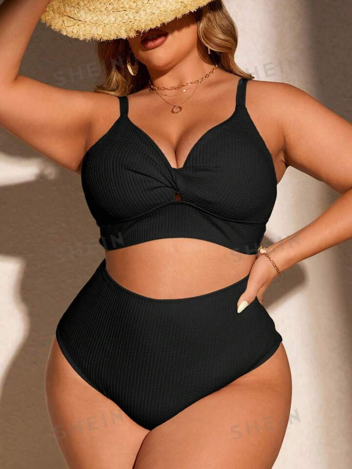 SHEIN Swim Vcay Plus Size Summer Beach Plain Twisted Strap Design Separated Bikini Swimwear Set | SHEIN