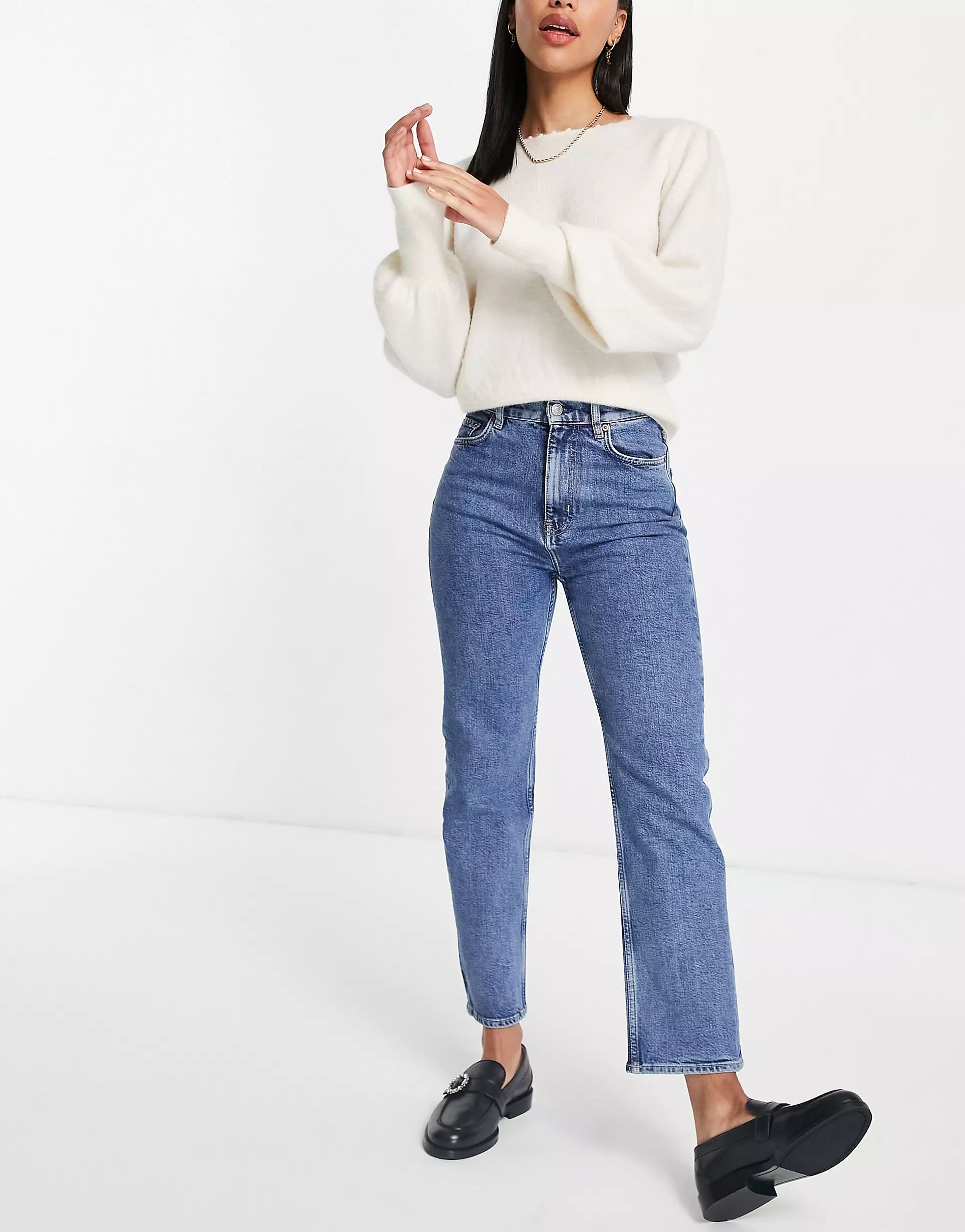 & Other Stories Favourite organic cotton blend straight leg cropped jeans in vikas blue | ASOS | ASOS (Global)