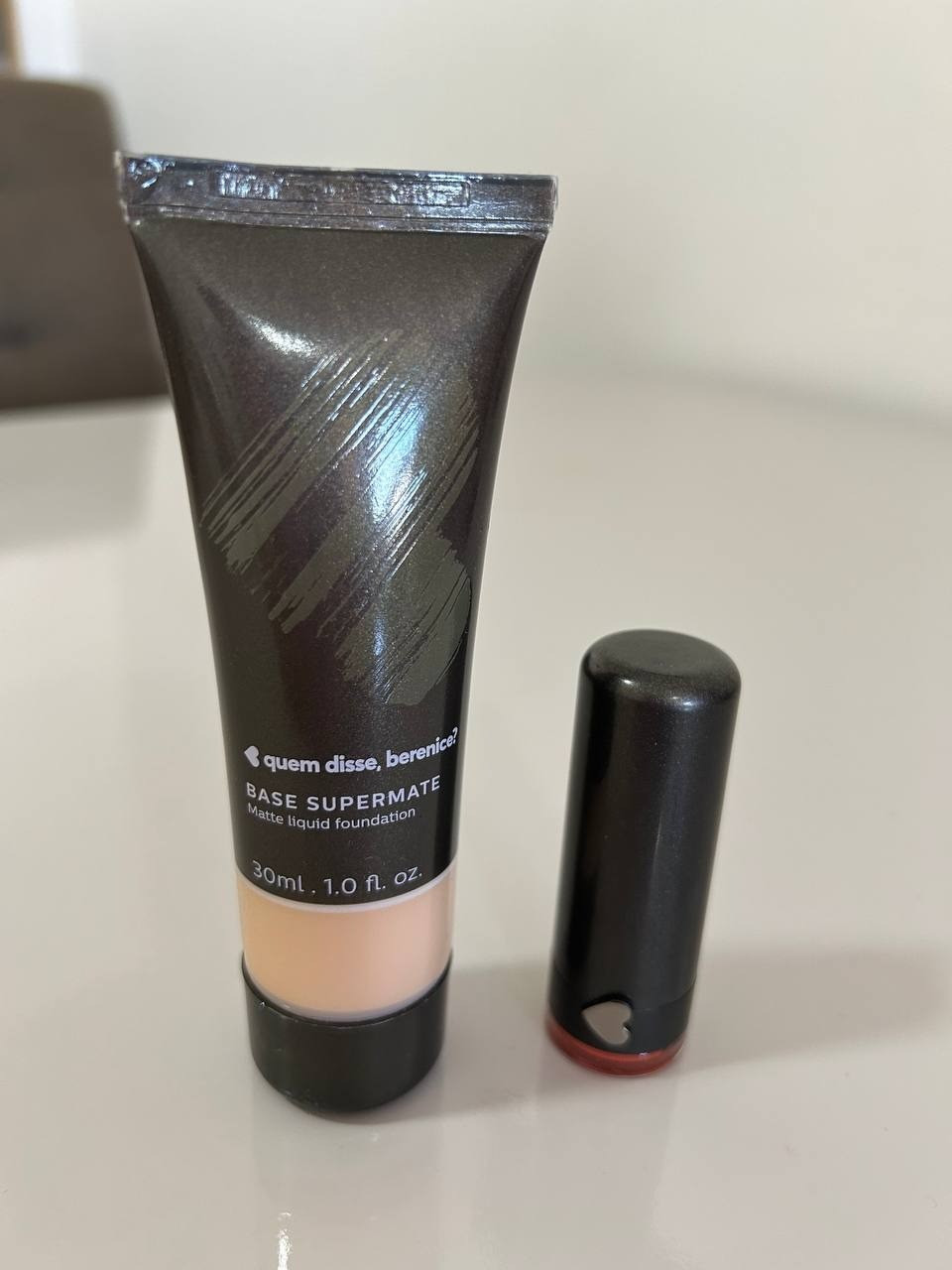 Make básica para o dia, que amooo. A base Supermate da Quem Disse Berenice? Tem uma cobertura excelente e deixa a pele incrível e o batom  Matte Alta Pigmentação Laranja Quentito faz o combo perfeito #make #quemdisseberenice #ltkcon

#LTKbeauty #LTKbrasil