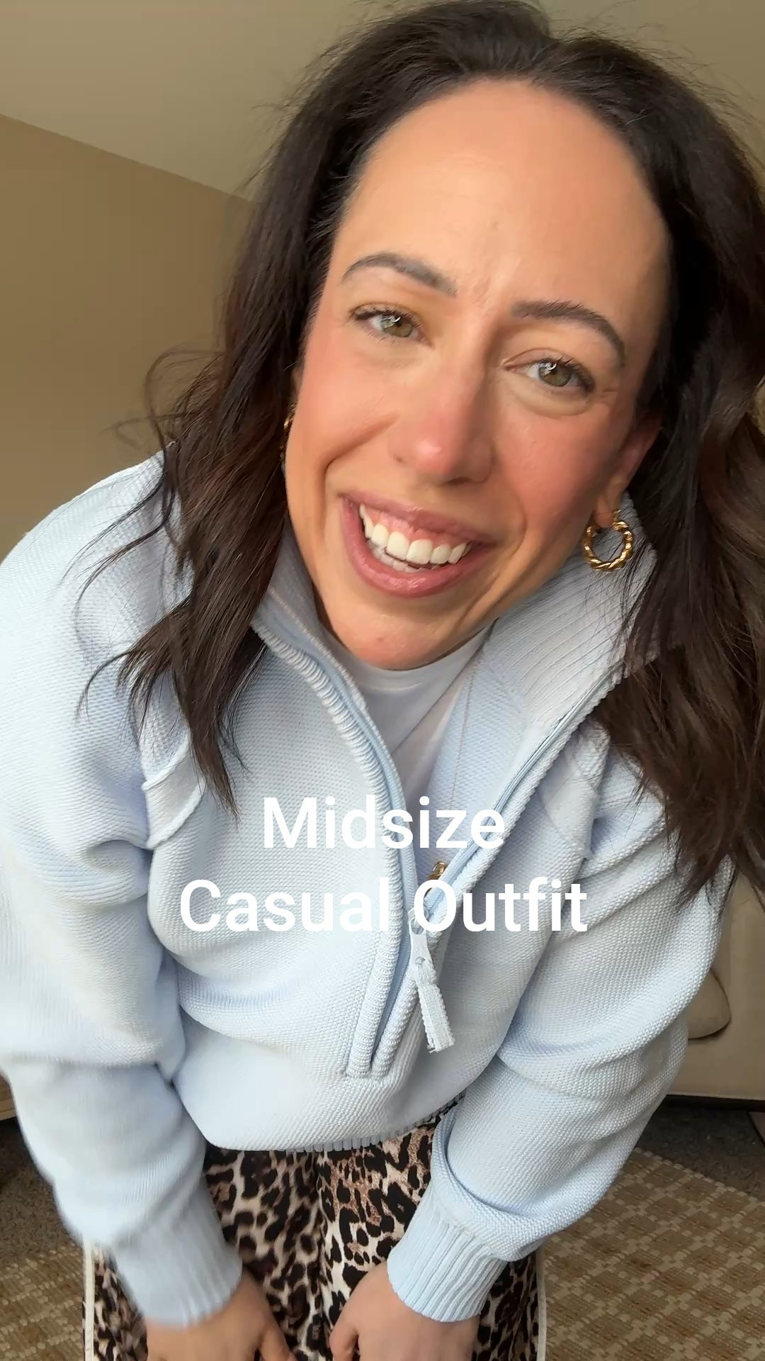 Midsize casual ootd with aerie spring fashion! This would be so great for traveling ✌🏽 

Size large in pullover + pants medium in white tee! 

#LTKFindsUnder50 #LTKSpringSale #LTKMidsize