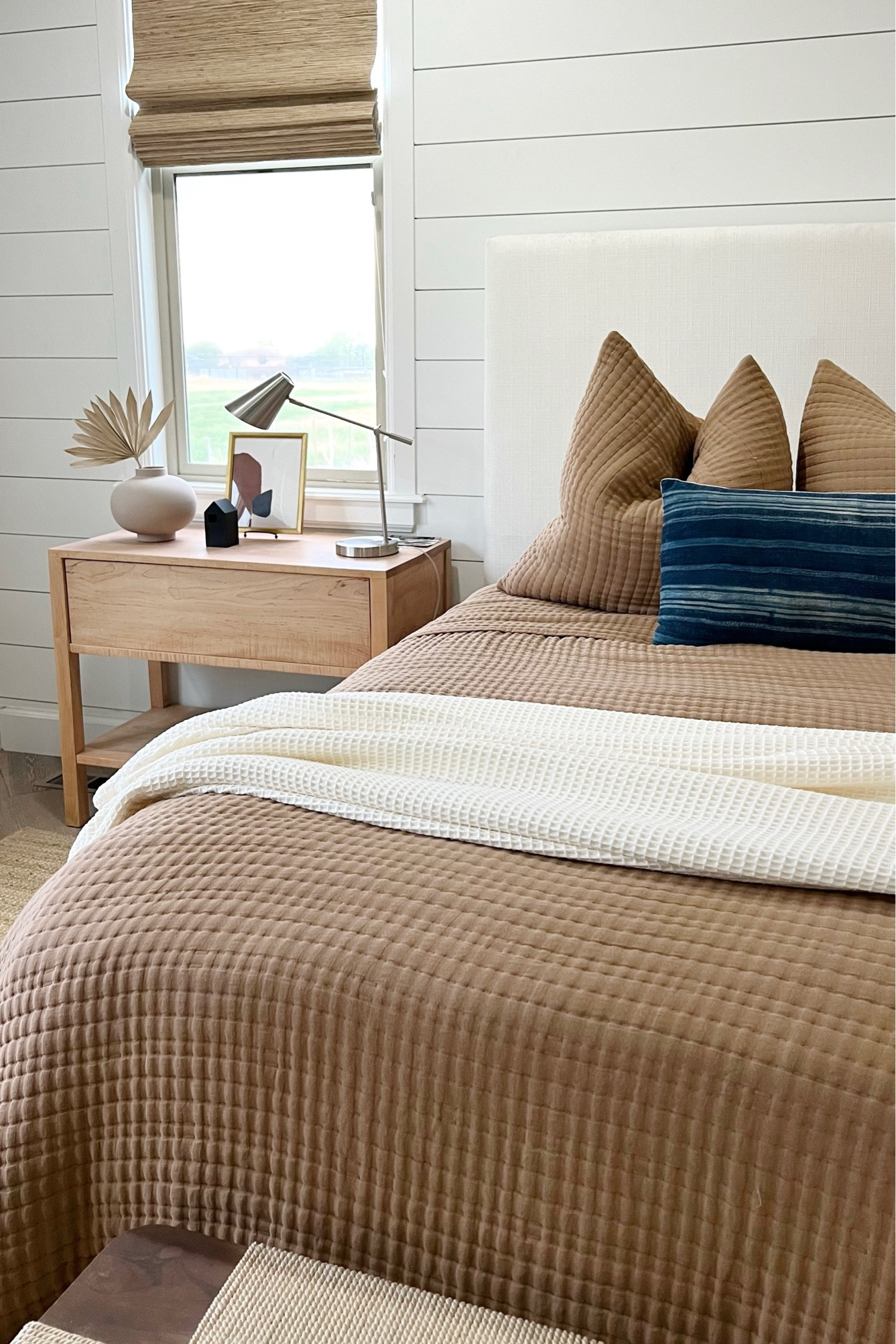 Elevated COZY shop my bedroom …Also styled my fav new waffle blanket—-all links below 