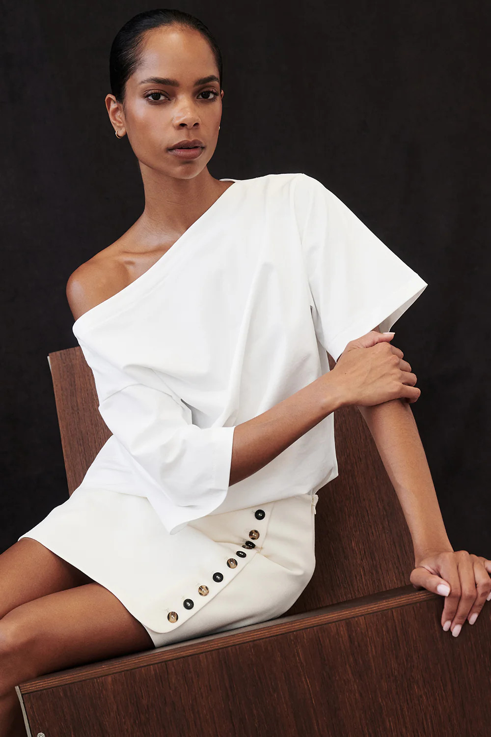 ESME WHITE ASYM BOAT NECK TEE | DISSH