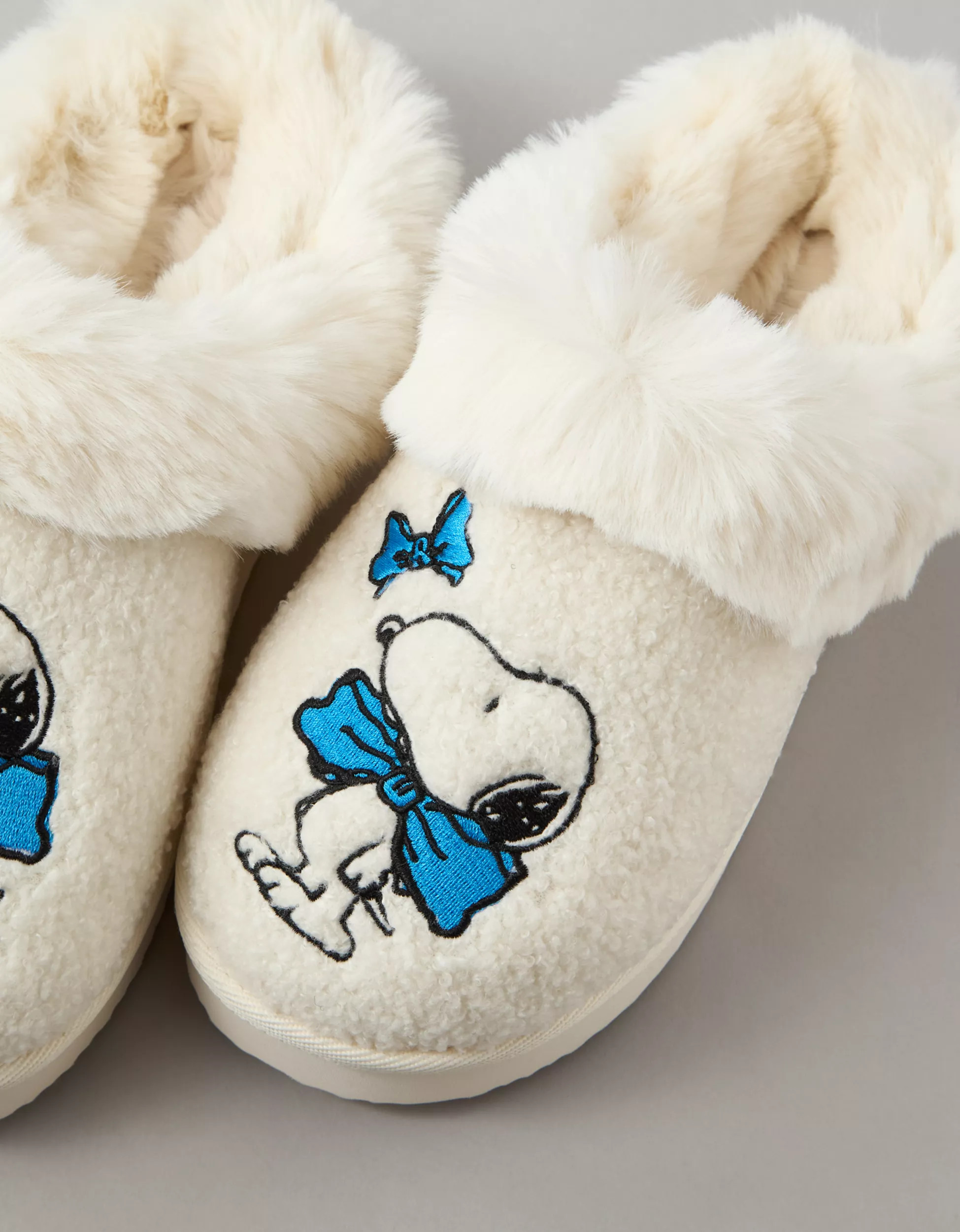 AE Peanuts Bow Scuff Slipper | American Eagle Outfitters (US & CA)