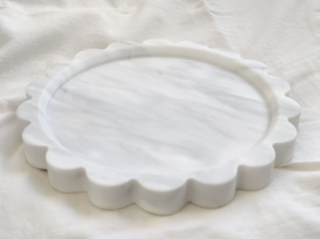 Scalloped Circular Carrara Marble Tray-20cm.2cm - Etsy | Etsy (US)