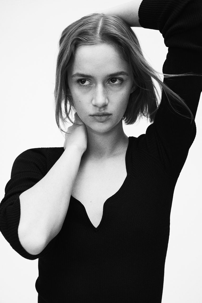 Rib-knit Sweetheart-neckline Top | H&M (US + CA)