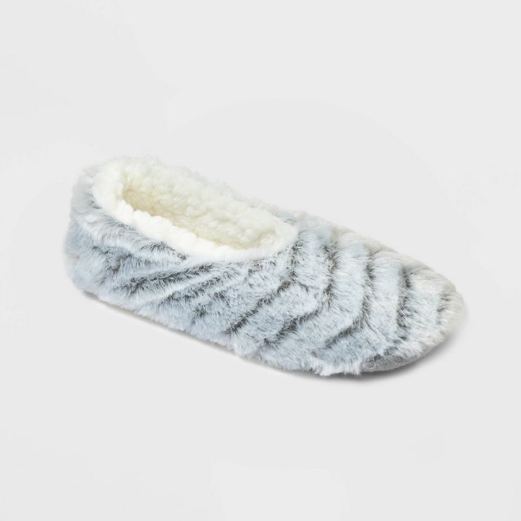 Women's Faux Fur Cozy Pull-On Slipper Socks | Target
