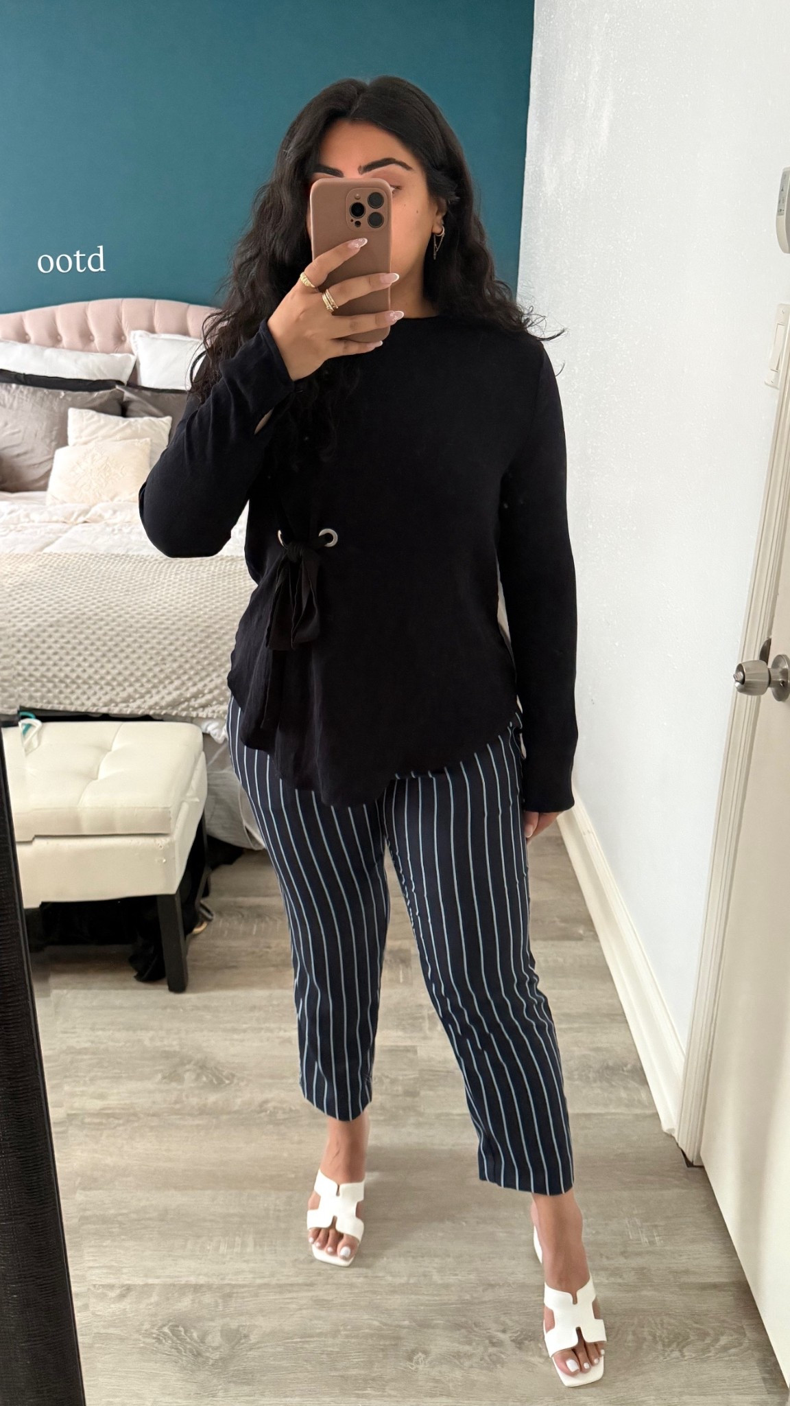 Work outfit of the day - navy blue top and pinstripe pants with white heels 

#LTKWorkwear #LTKFindsUnder50 #LTKMidsize
