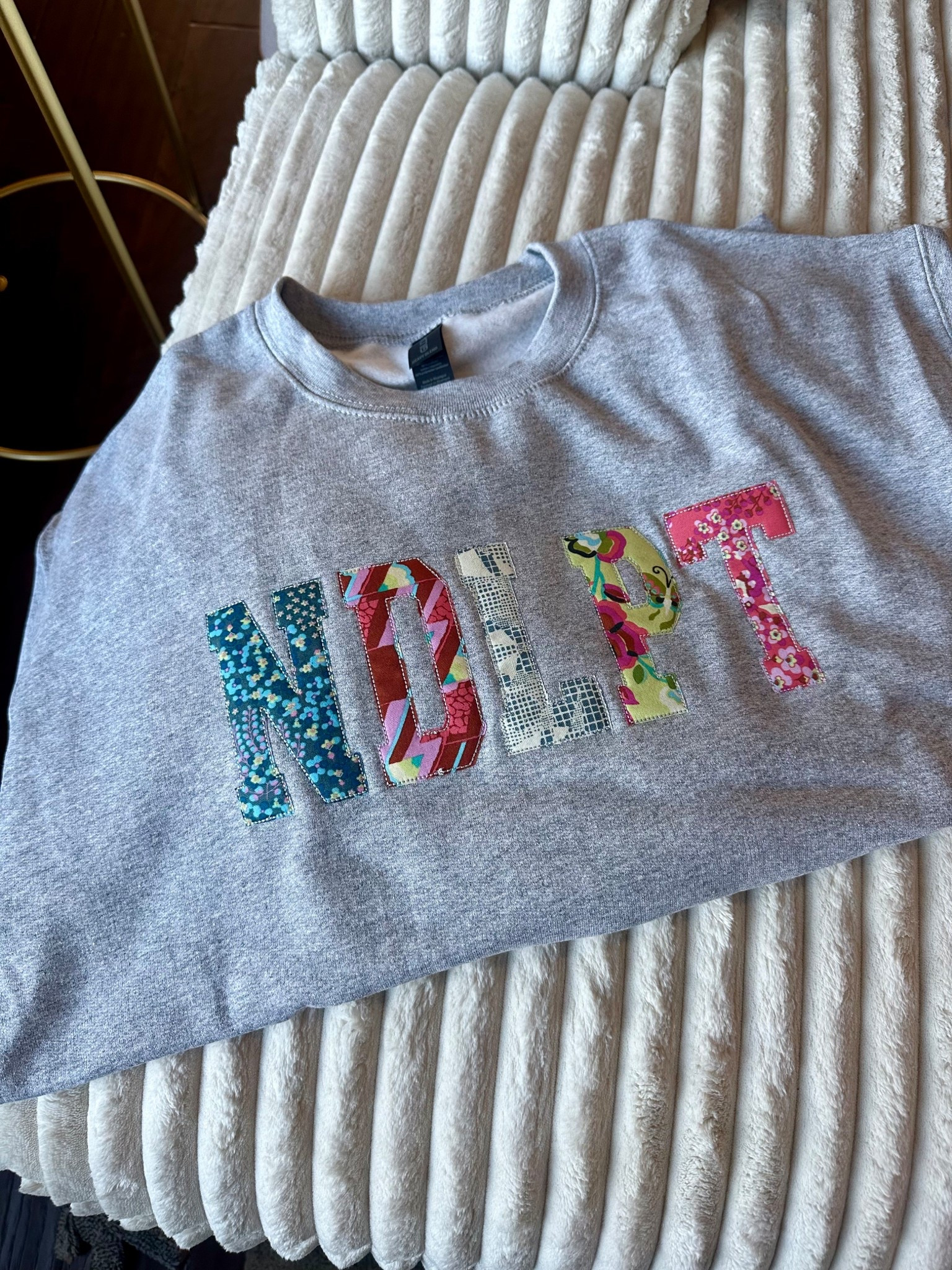 The cutest needlepoint sweatshirt!! 💗

#LTKmomlife #LTKselfcare