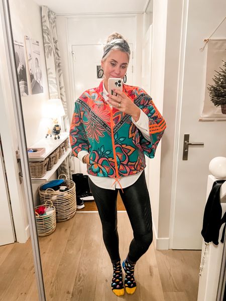 Quickly trying on this cool Adidas jacket that just came in. I love the bright colors and floral print! It fits tts, I am wearing a size large. My faux leather leggings are Spanx moto and I always get the regular length. 



#LTKeurope #LTKsalealert #LTKstyletip