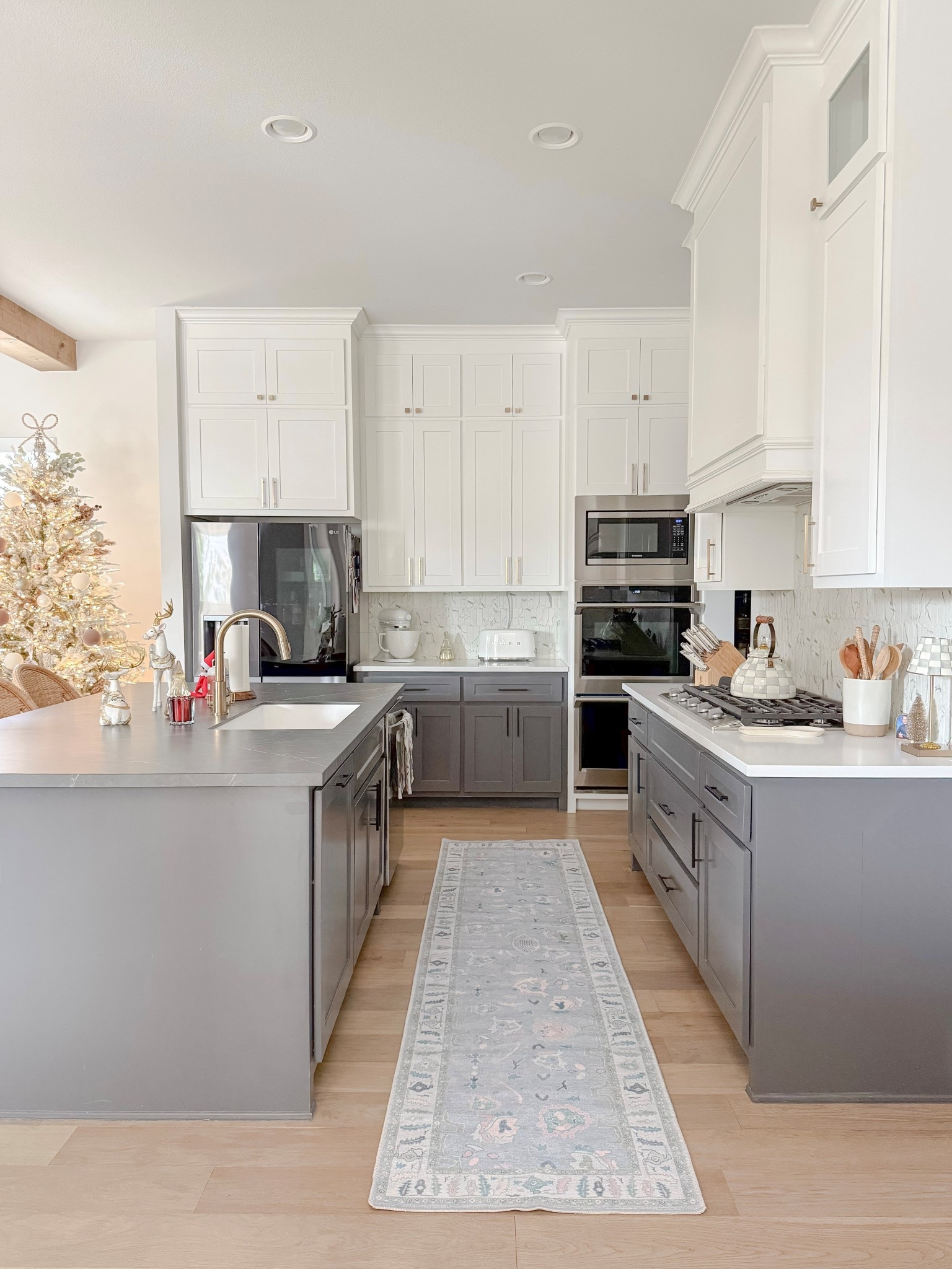 beautiful and affordable oushak rugs that are machine washable & shed resistant! 🙌🏻🤍 25# off with code MERRY25

#LTKSaleAlert #LTKHoliday #LTKHome