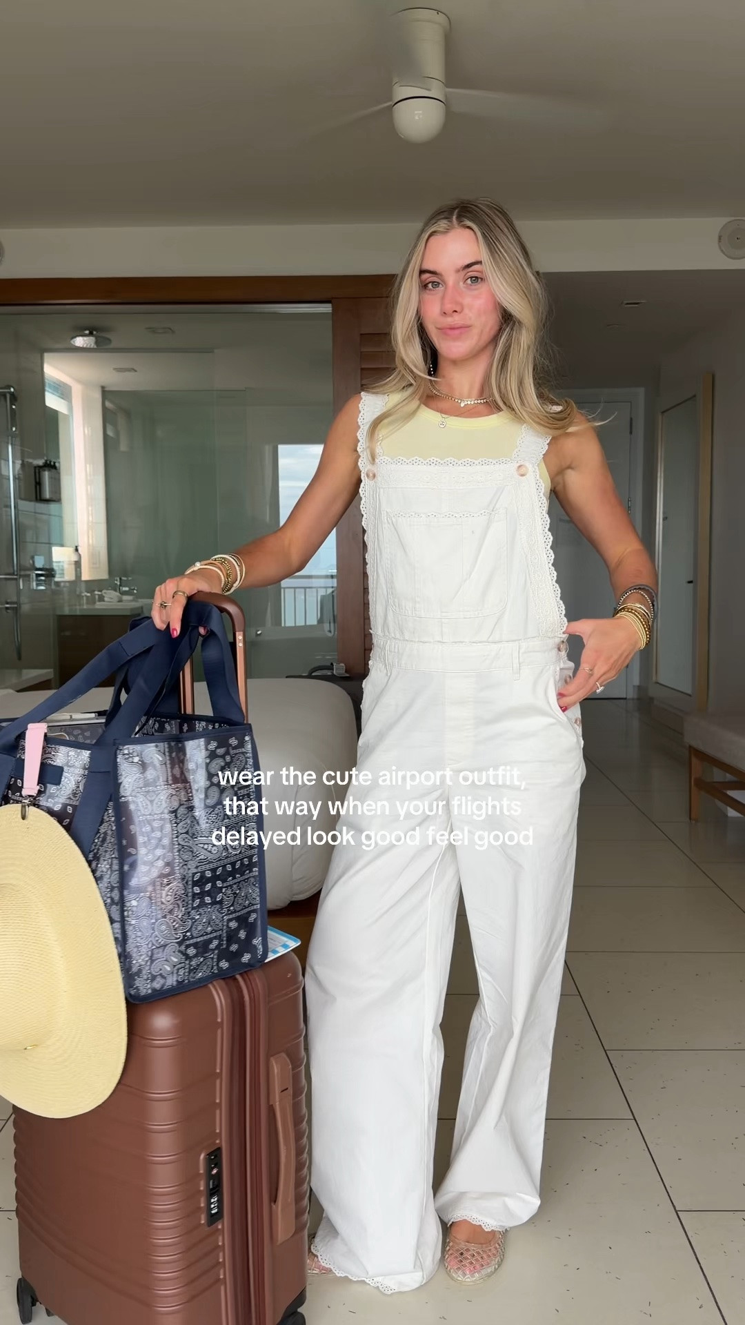 finally made it to the Bahamas !!! 🇧🇸 this is what I wore as my airport outfit gotta kick off the outfits with a bang and the cutest travel bag accessories

#traveloutfit #bahamasoutfits #airportoutfit #airportoutfitinspo #vacationoutfits @gigipip  Gigipip @Casemate @BÉIS   @abercrombie   @nuuds   @TORYBURCH

#LTKootd #LTKTravel #LTKdayinmylife