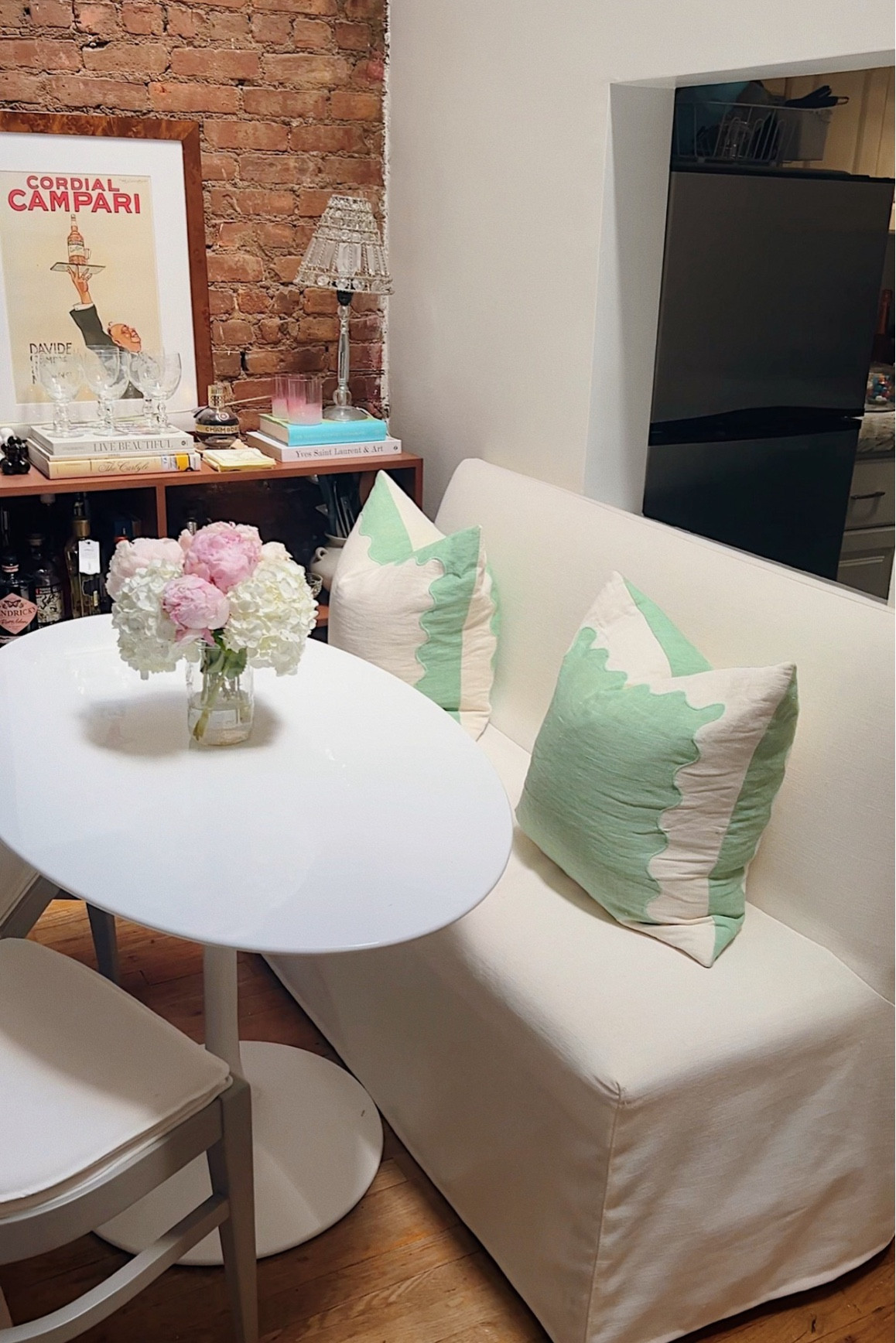 Dining area reveal! 

The banquette can be found on ABChome.com, use code FRAN15!

#LTKHome