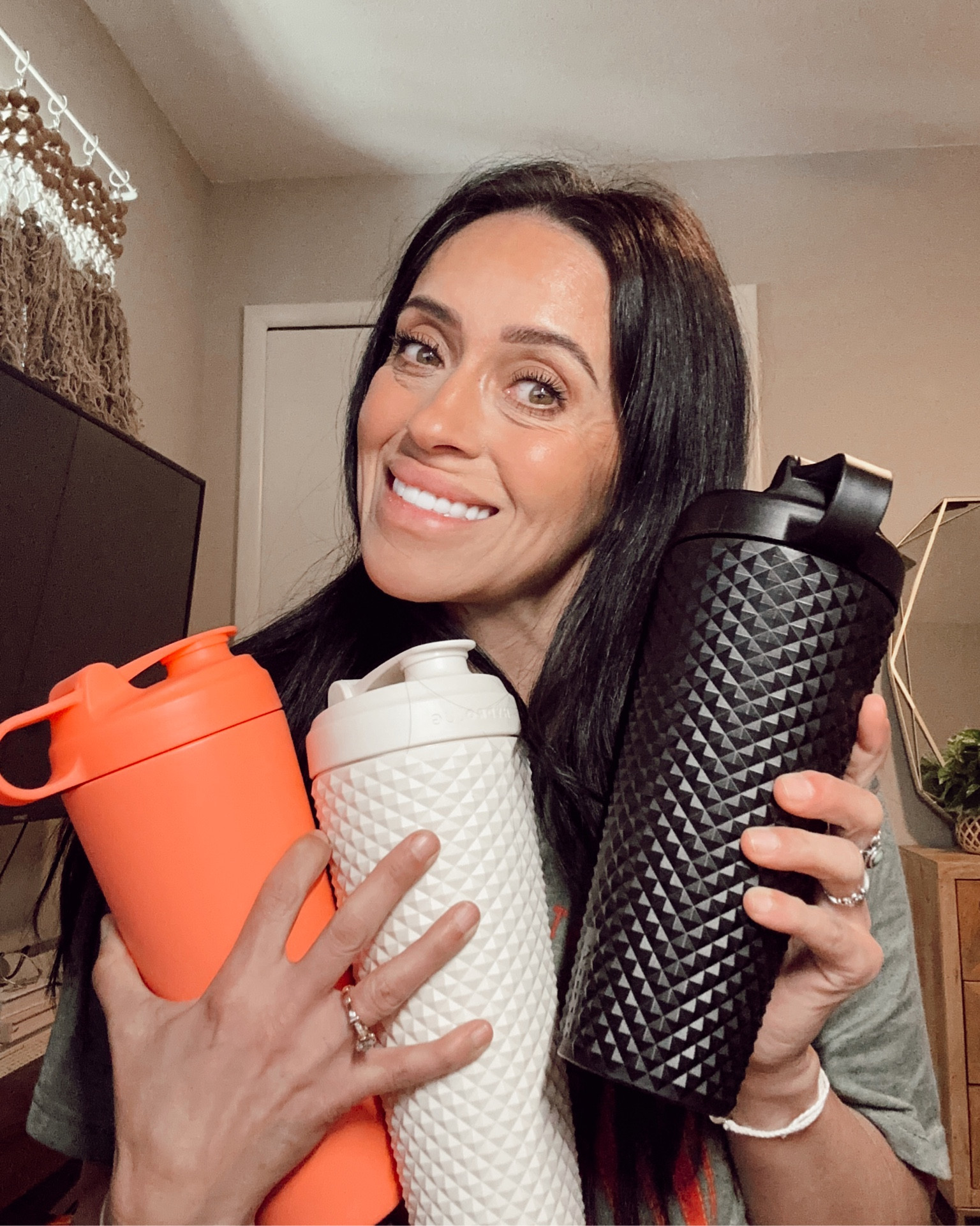 I love these Hydro SHKR’s from HydroJug!  They each come with 2 lids, an agitator and a straw. One regular shaker lid and the other is a lid for your straw!  Right now you can buy 2 and get one free and free shipping over $44.99 #winning #stayhydratedmyfriends 